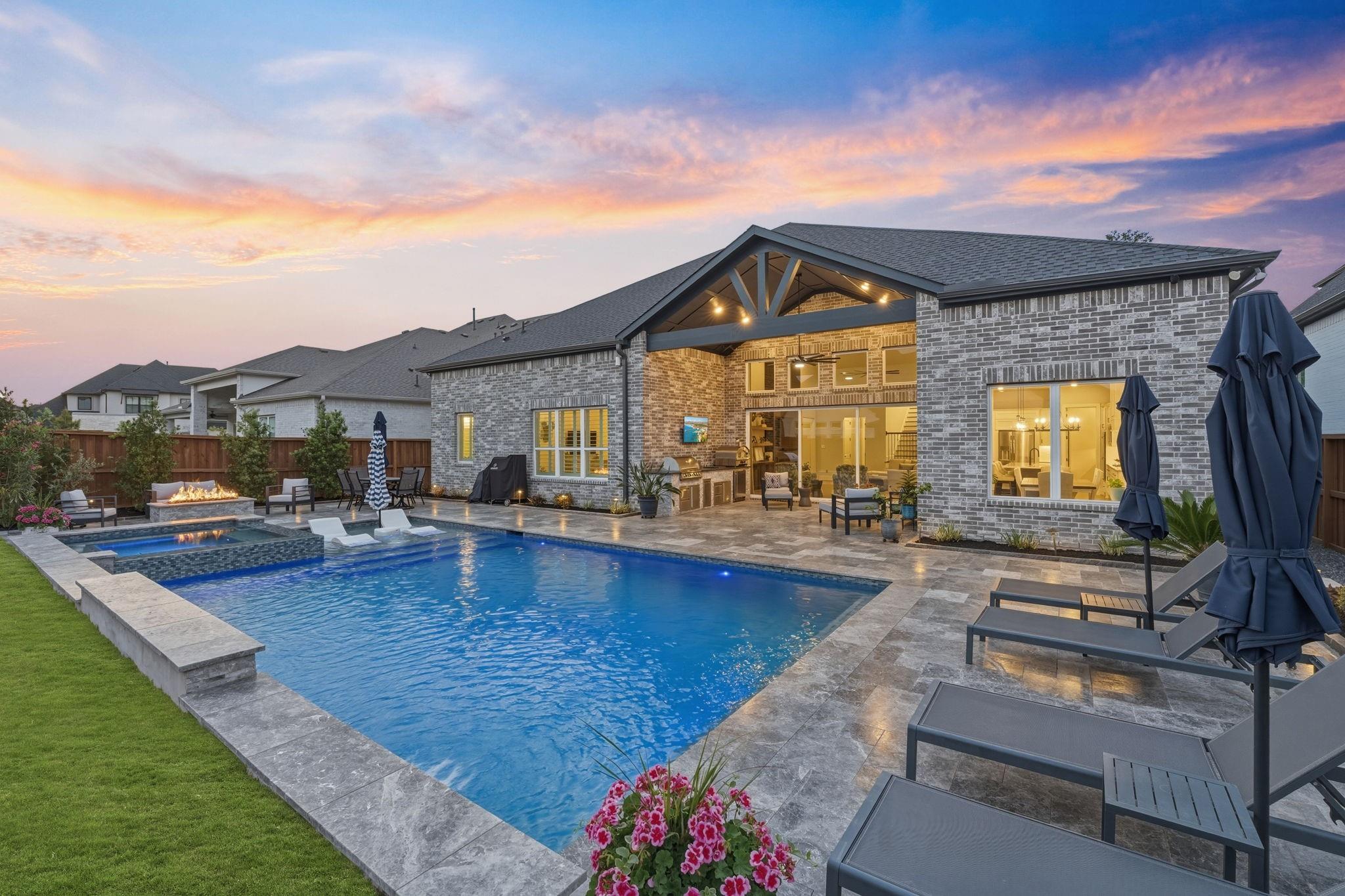 4708 Lorelai Lane
