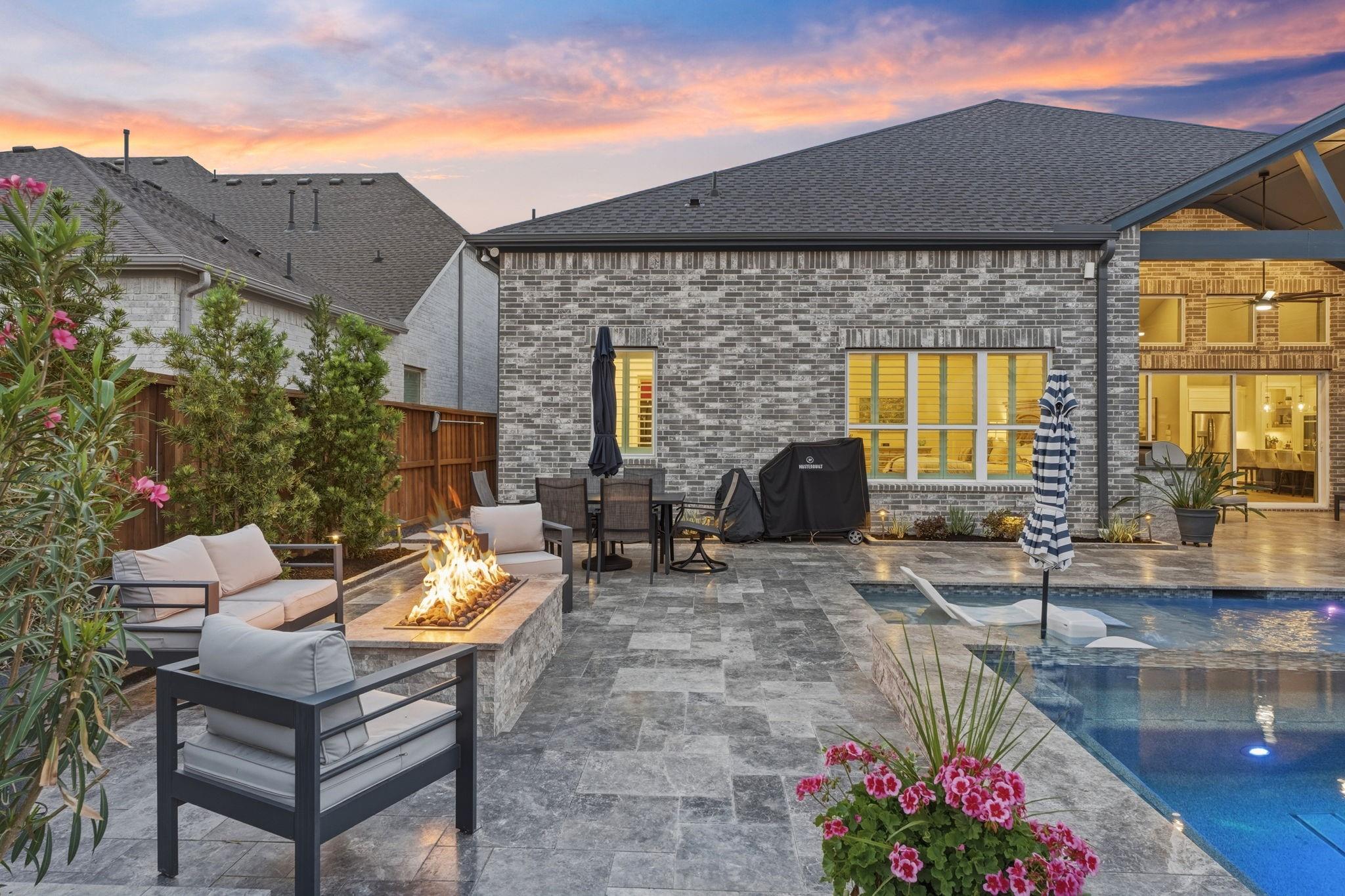4708 Lorelai Lane