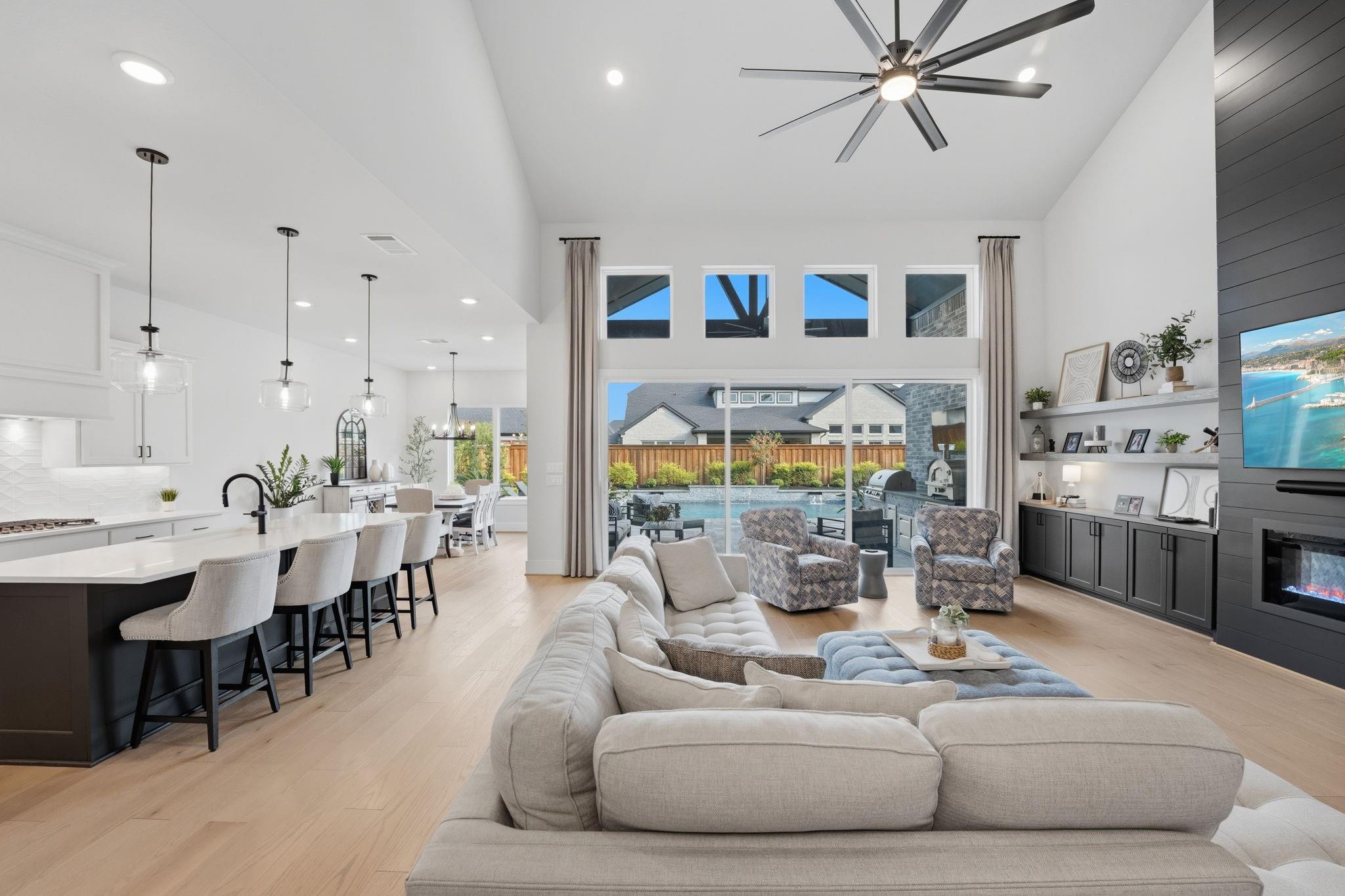 4708 Lorelai Lane