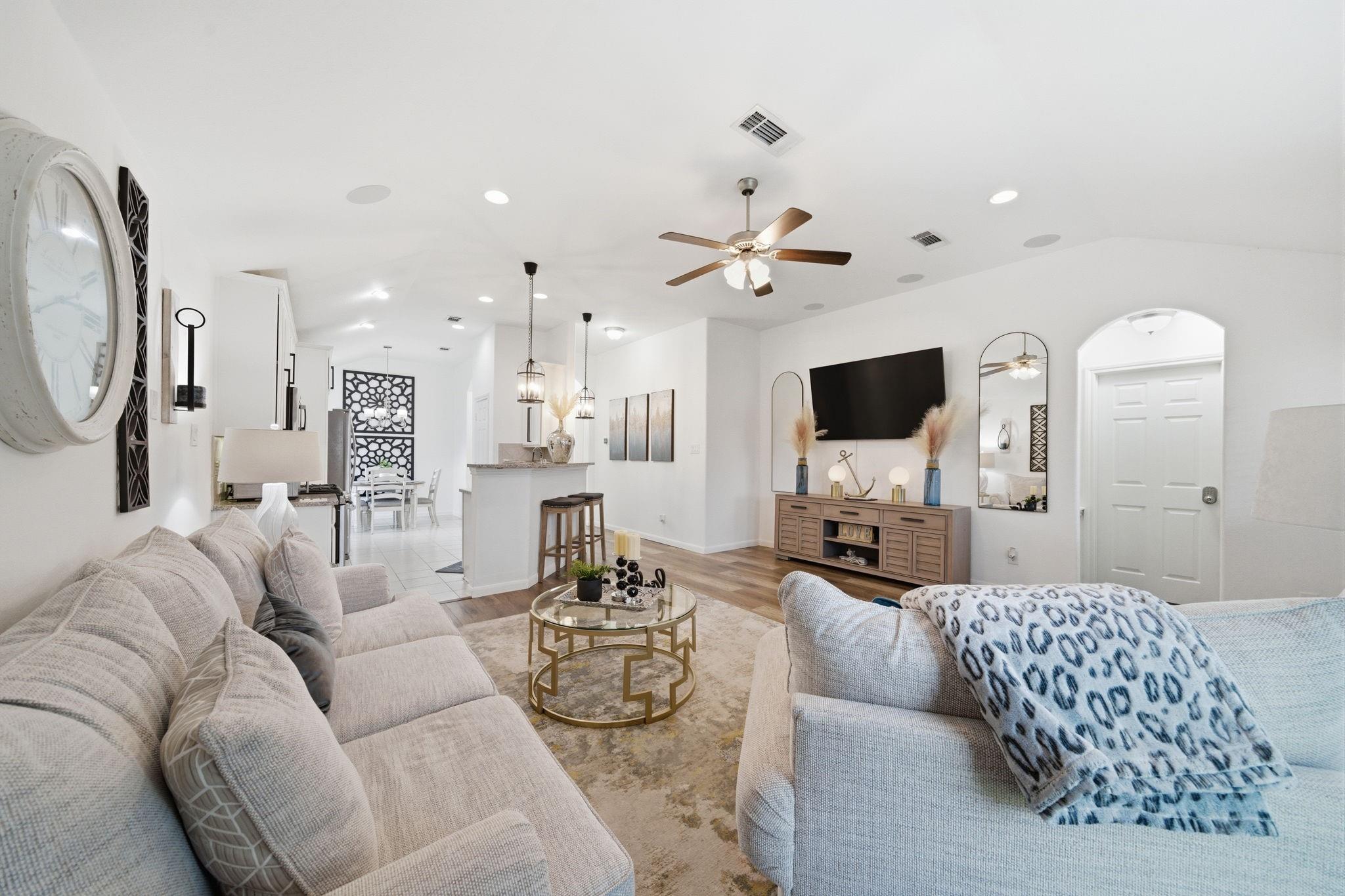 2120 Llerena Lane