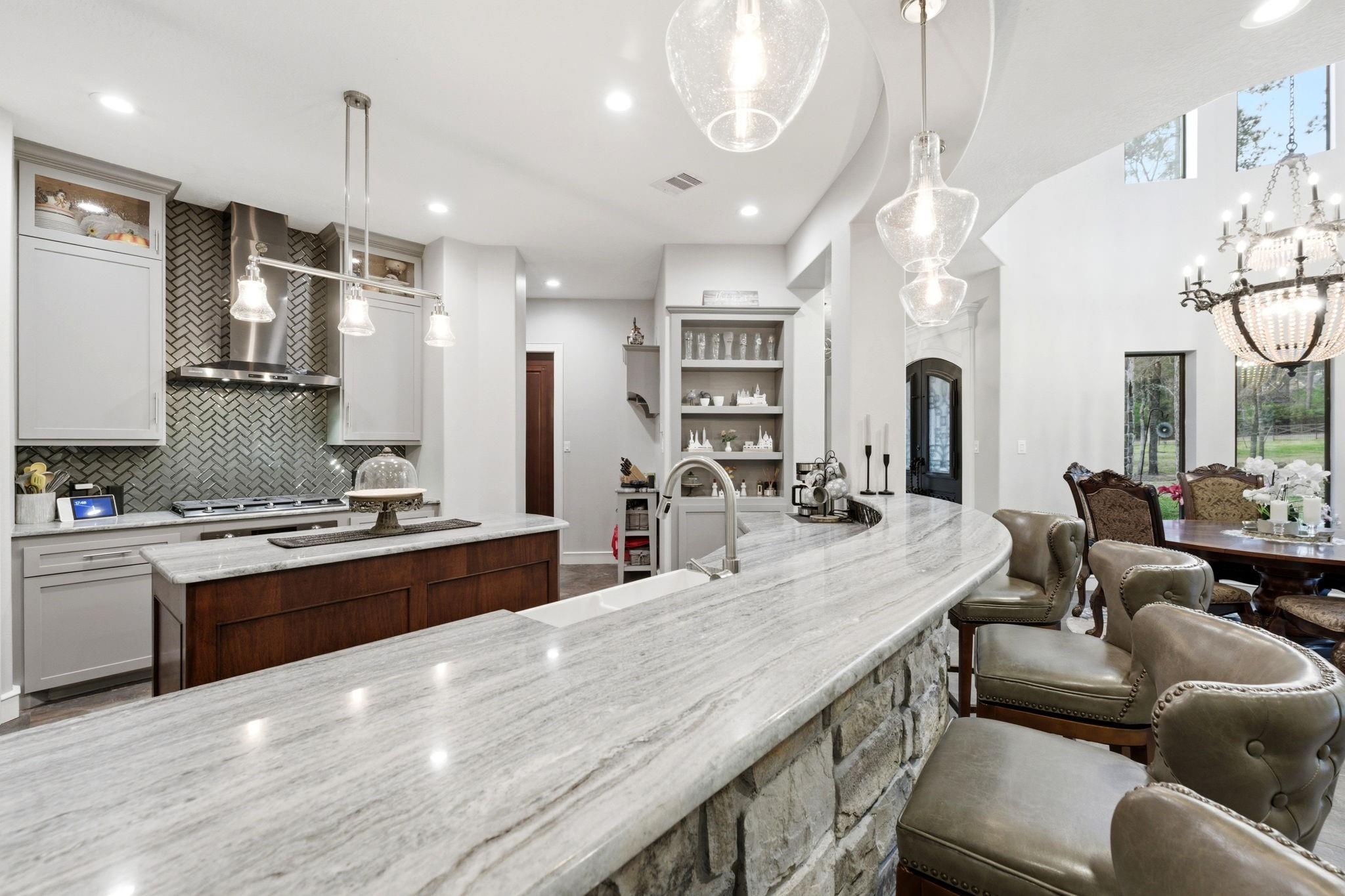 280 Sundog Road