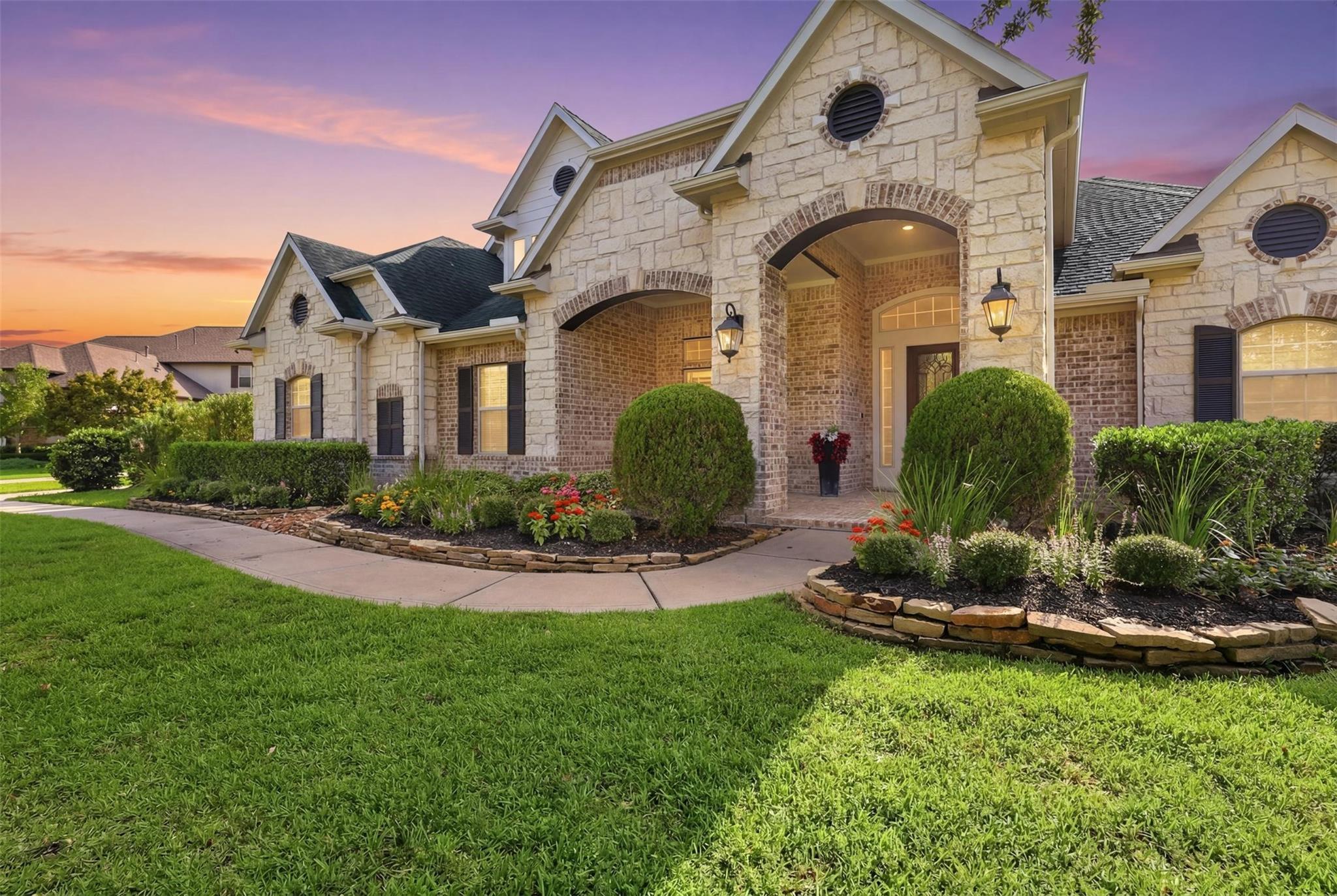 17707 Country Cove