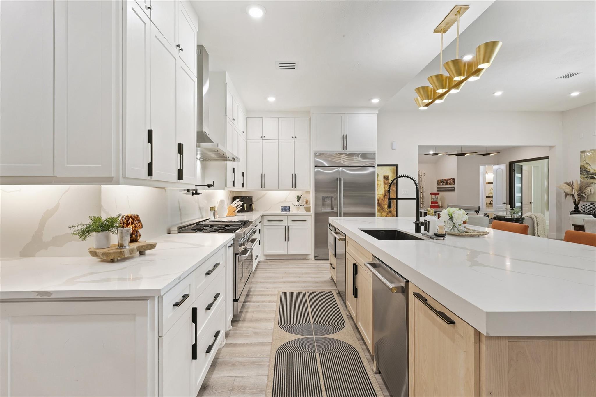 17707 Country Cove