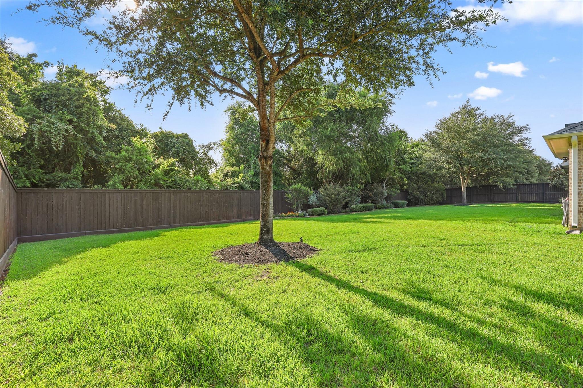 17707 Country Cove
