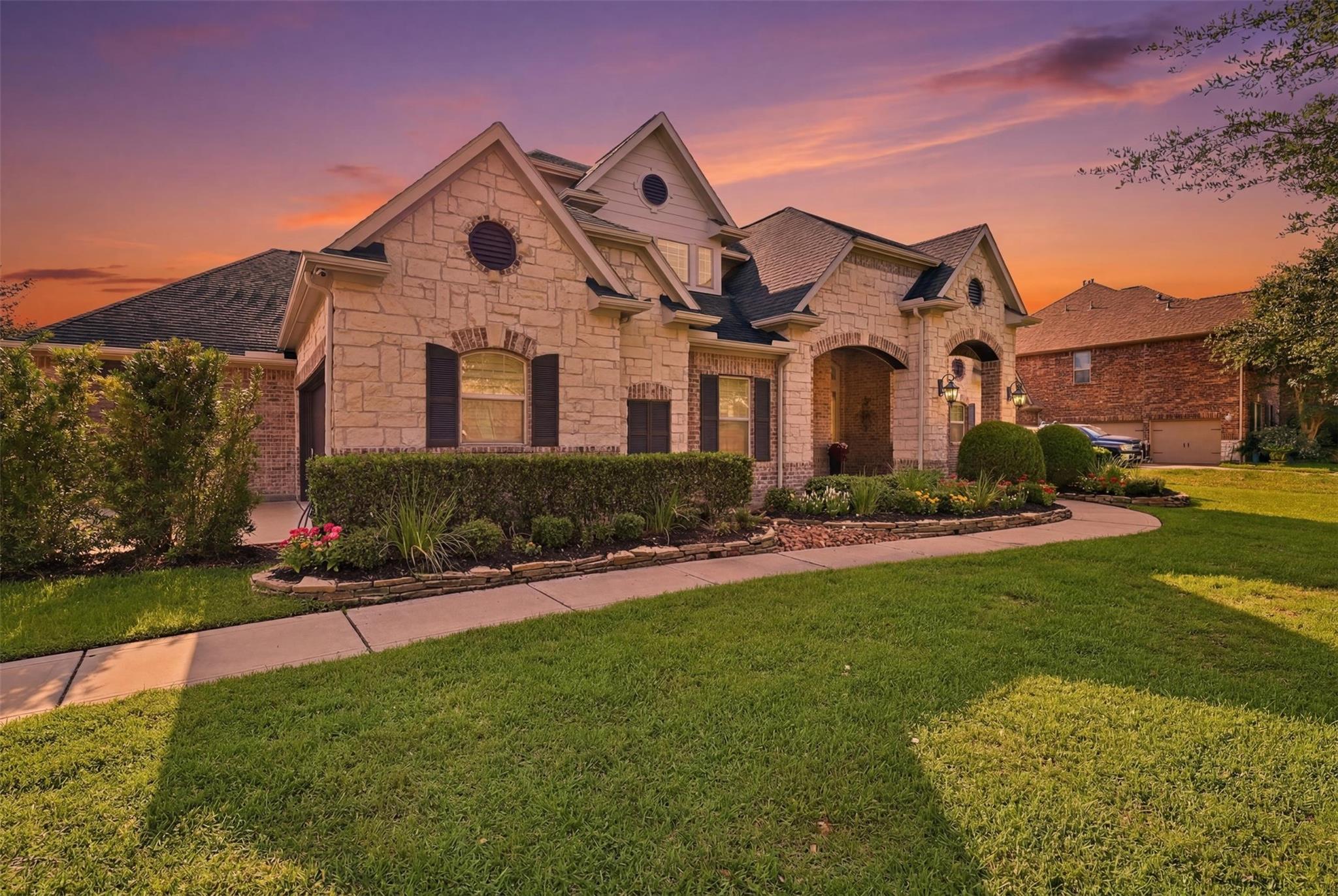 17707 Country Cove