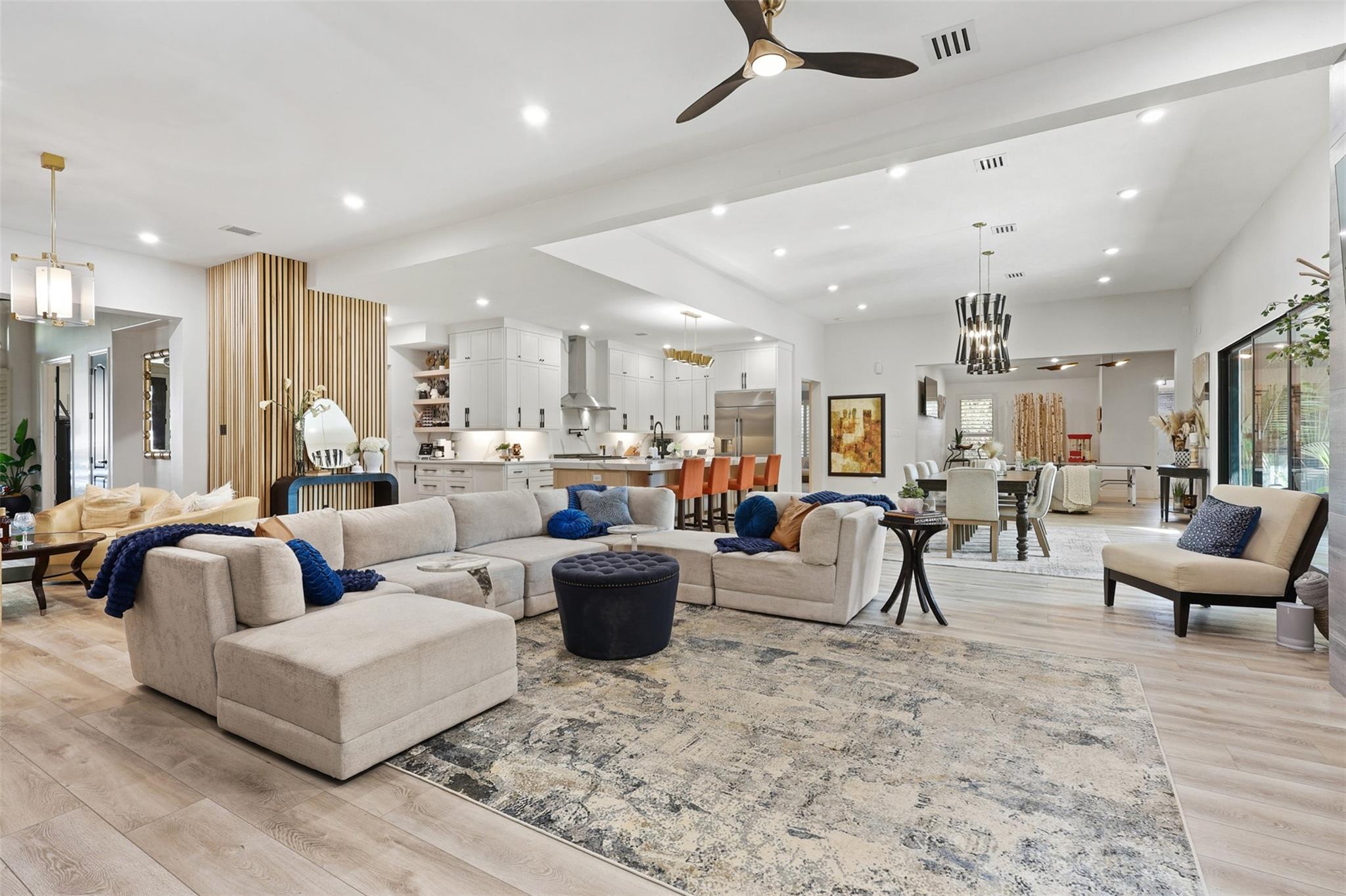 17707 Country Cove
