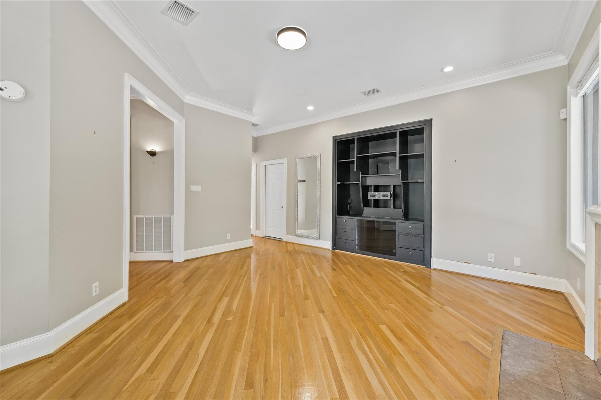 3106 Sackett Street
