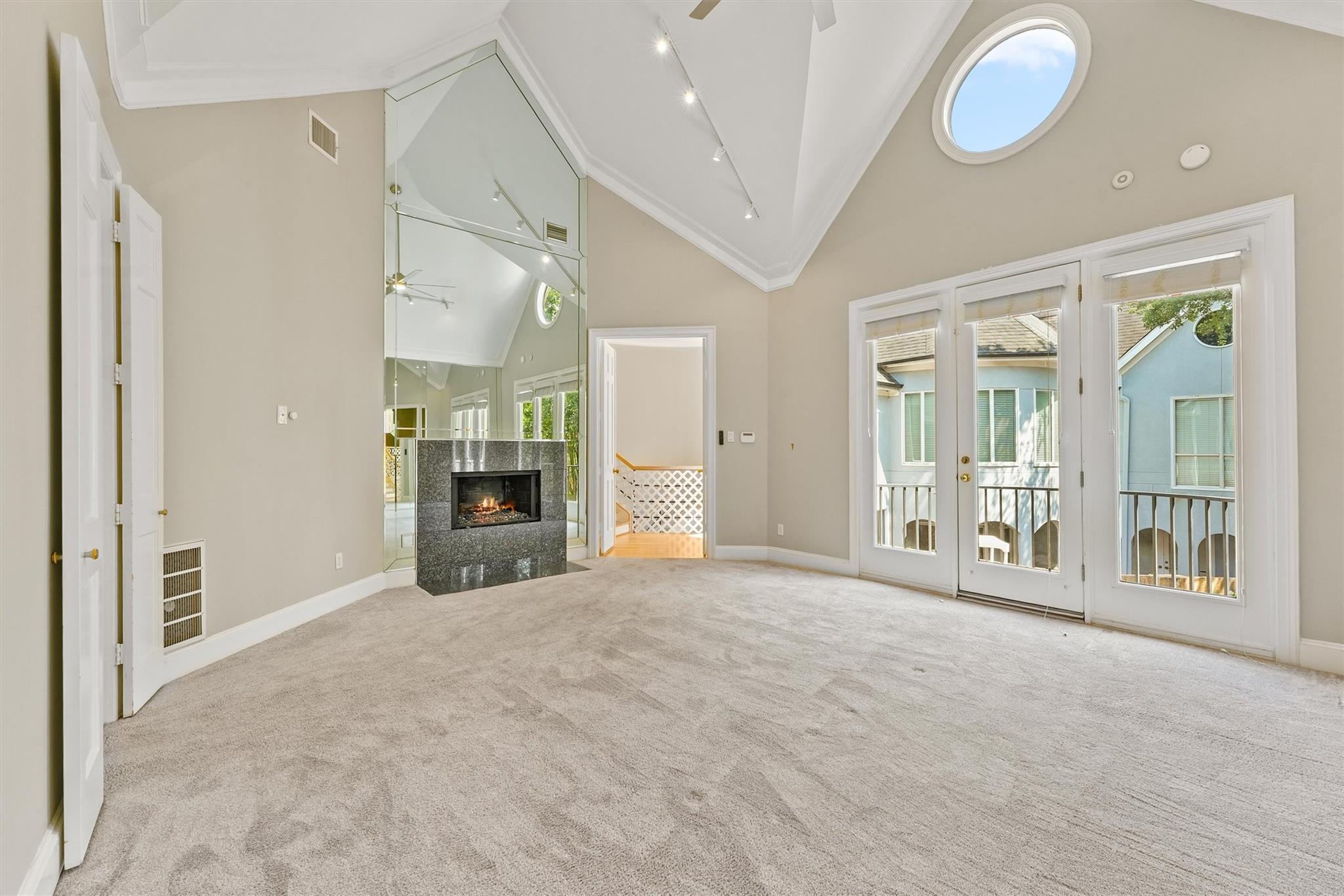 3106 Sackett Street