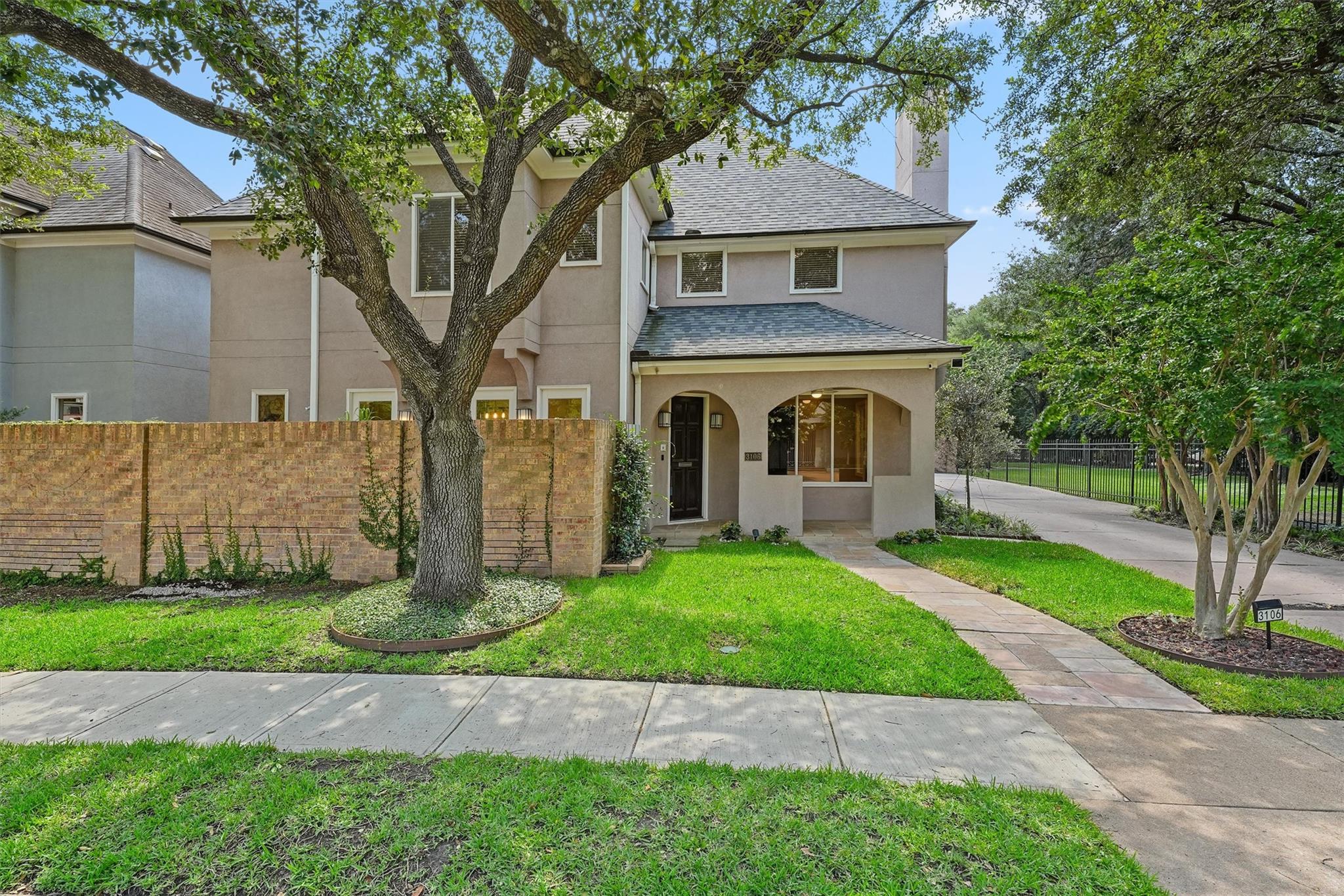 3106 Sackett Street