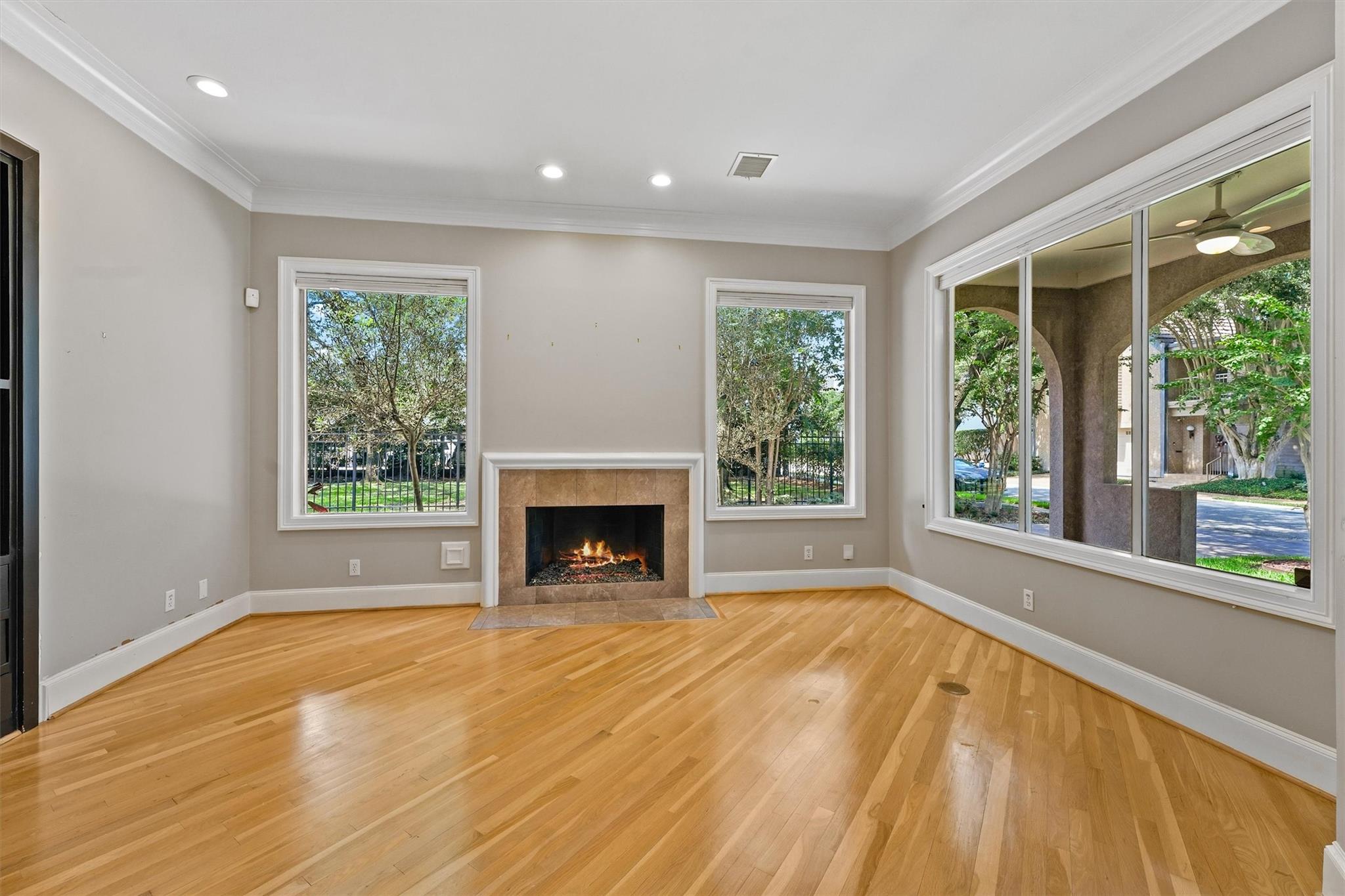 3106 Sackett Street