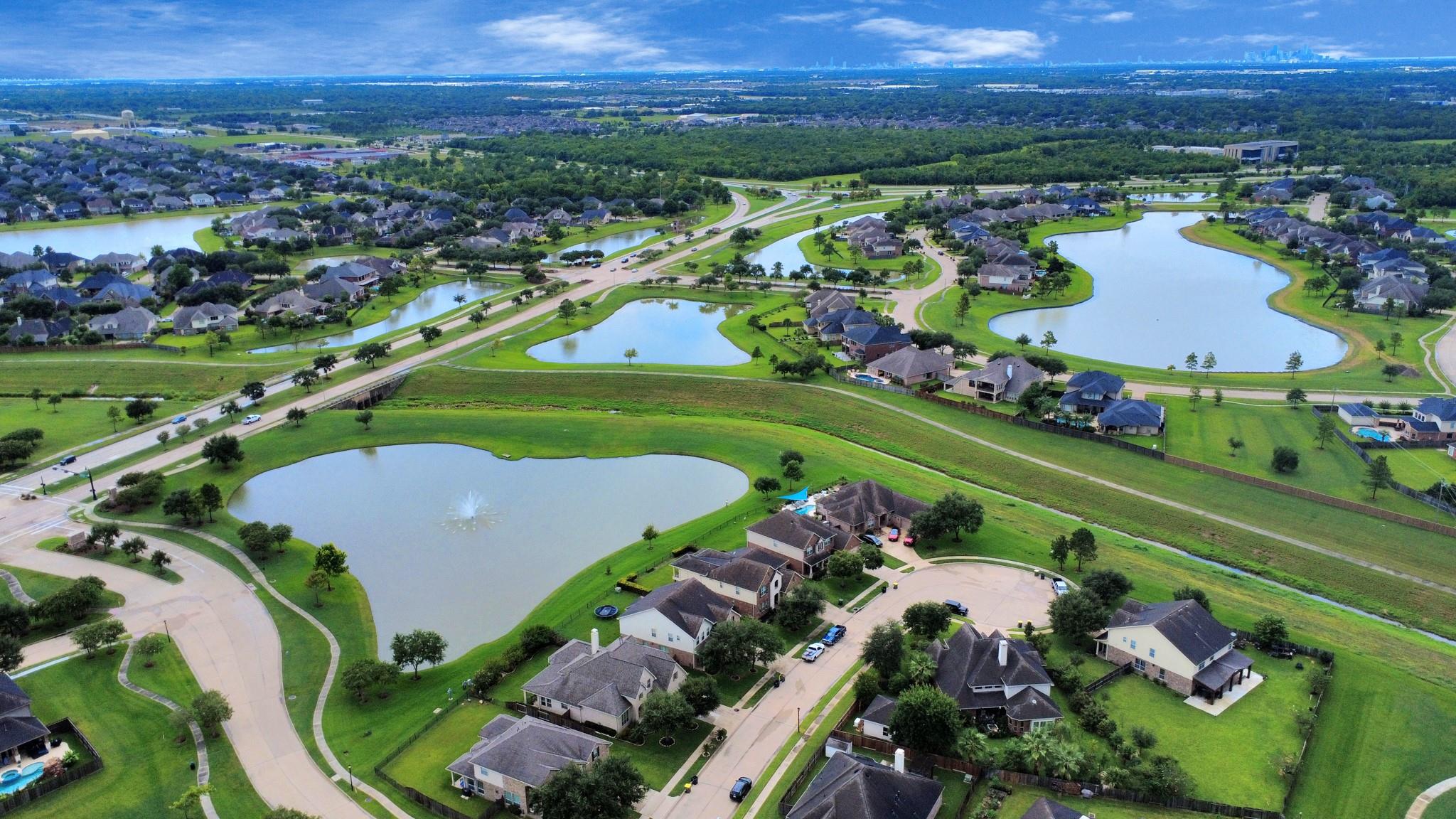 1609 Willow Oak Way