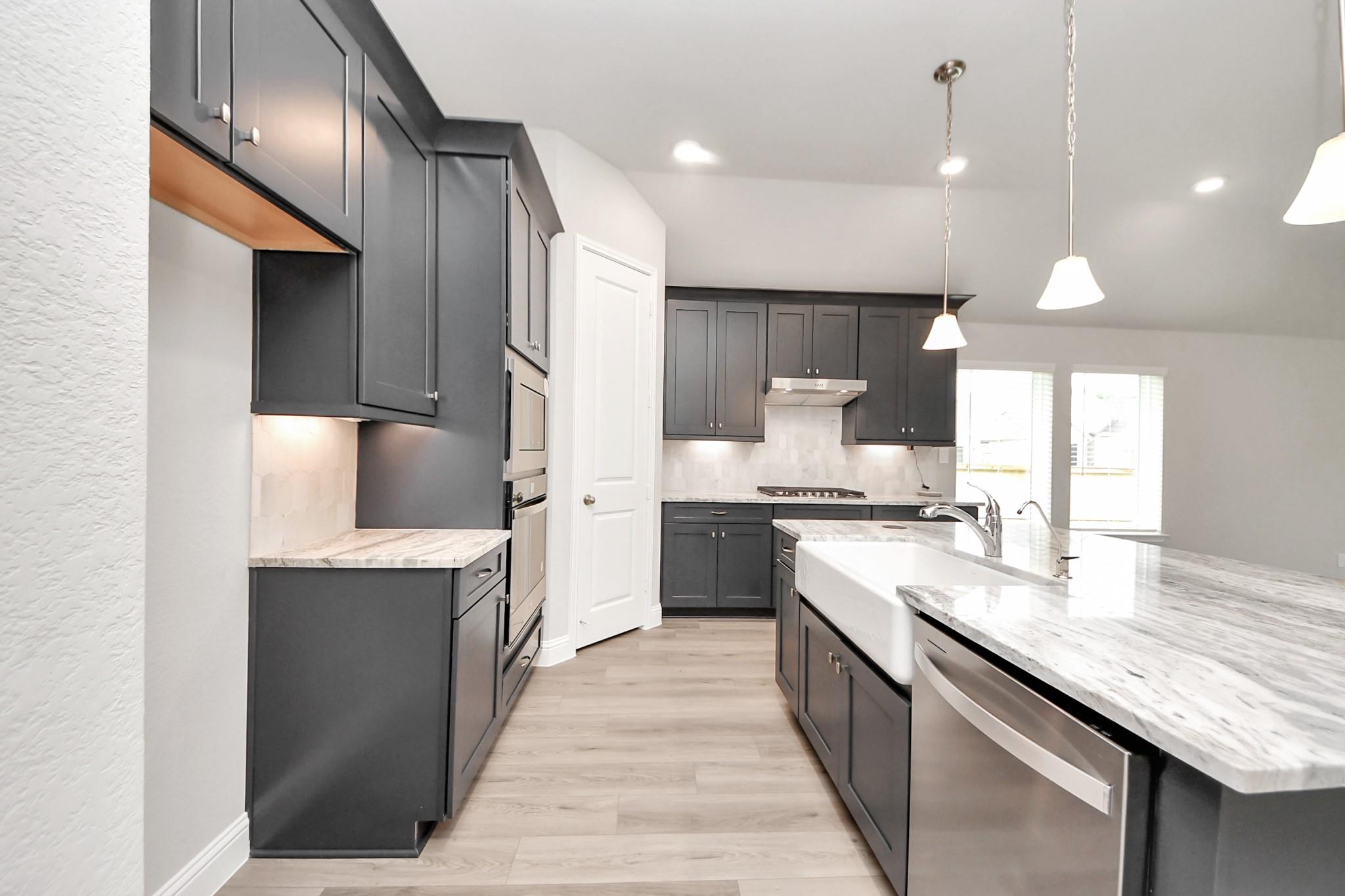 1609 Willow Oak Way