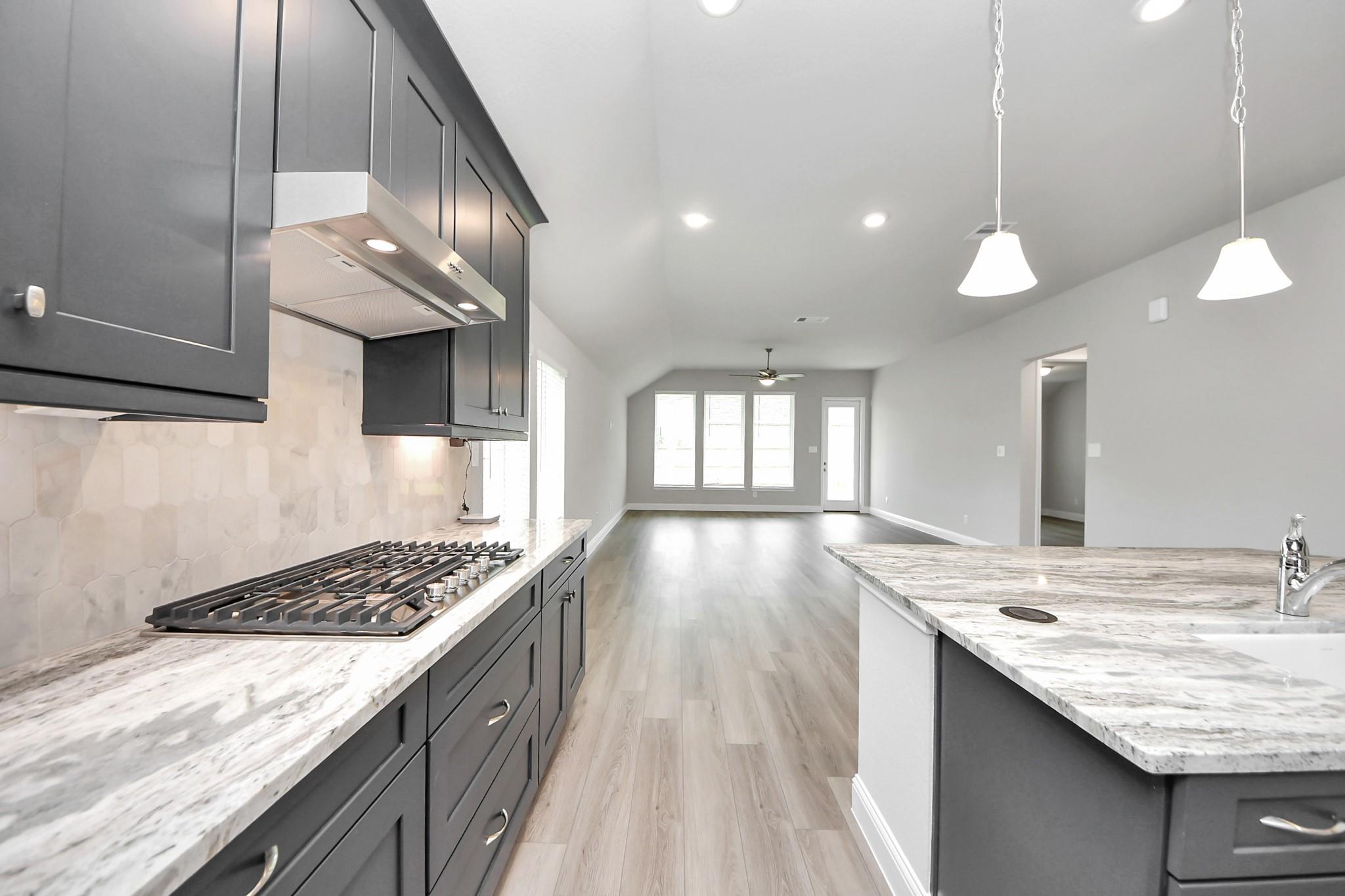 1609 Willow Oak Way
