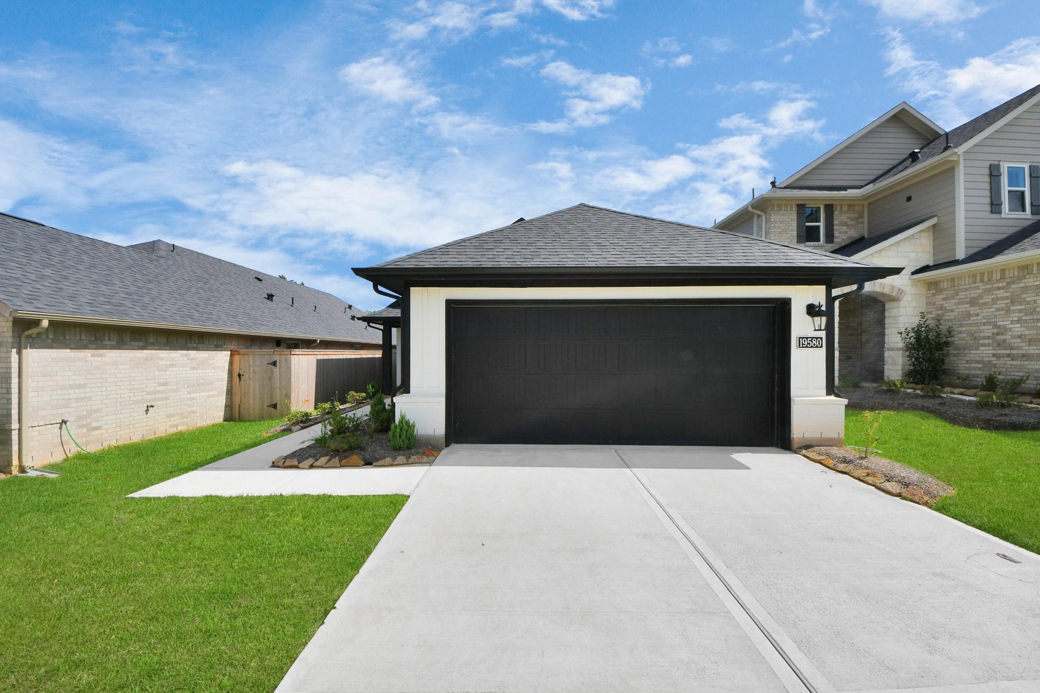 19580 Stripe Hill Bend