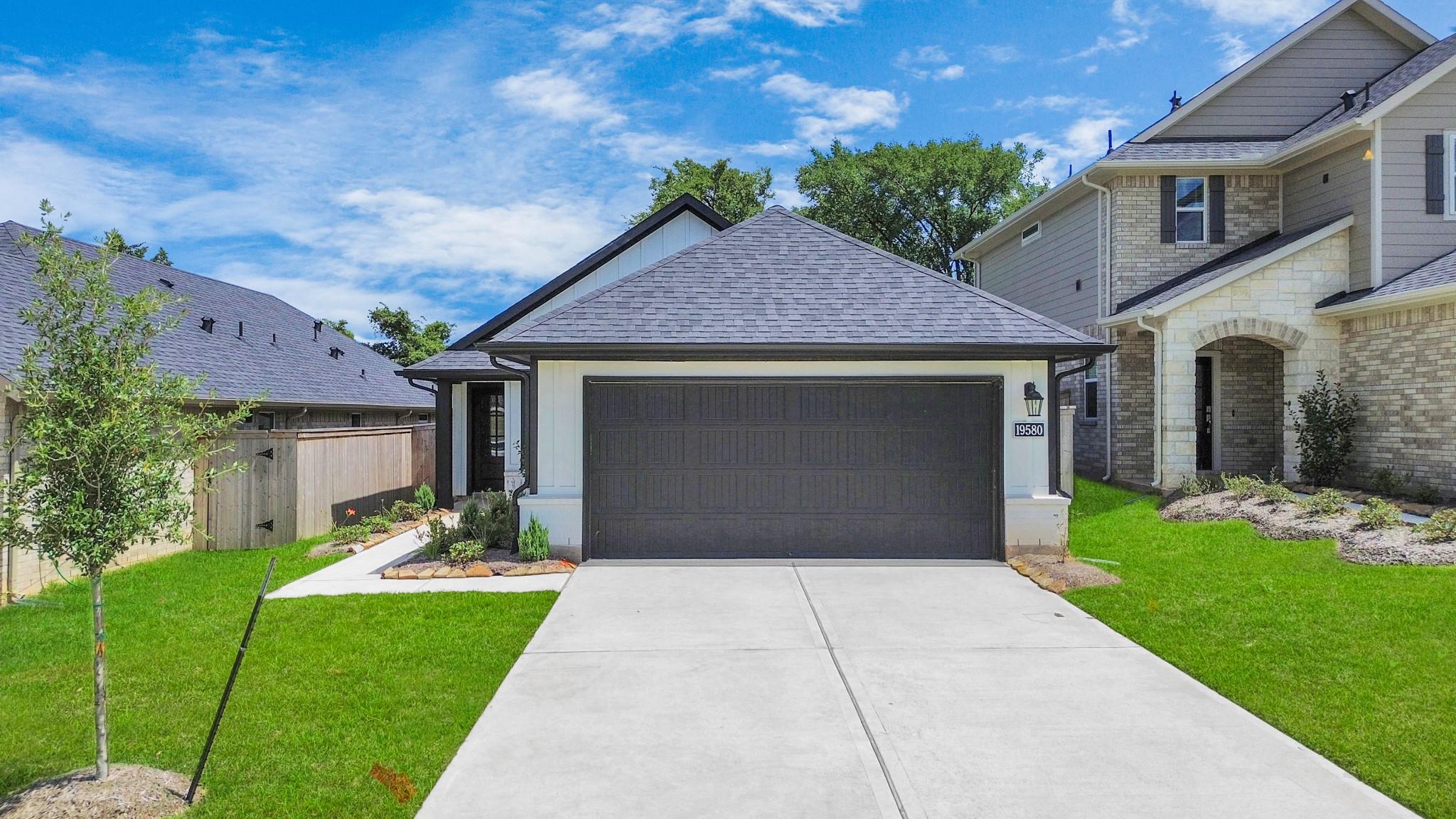 19580 Stripe Hill Bend