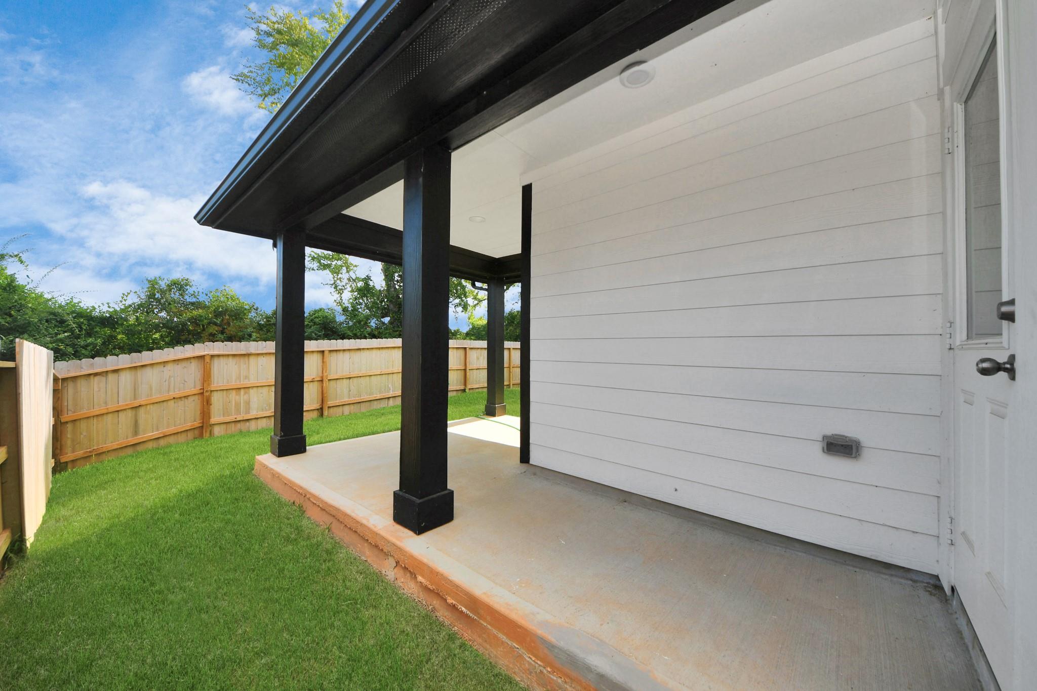 19580 Stripe Hill Bend