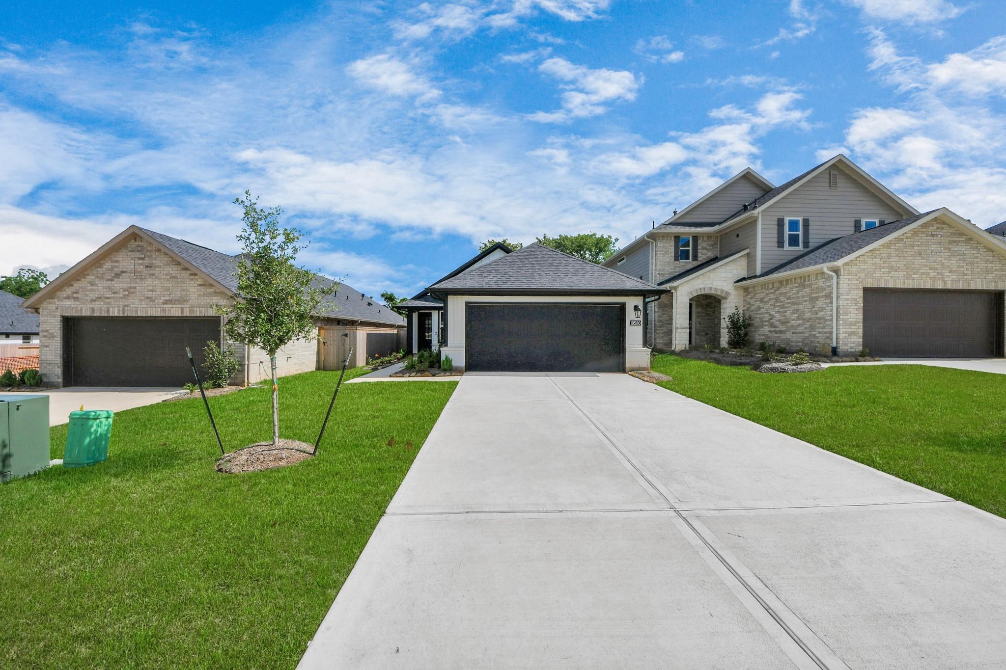 19580 Stripe Hill Bend