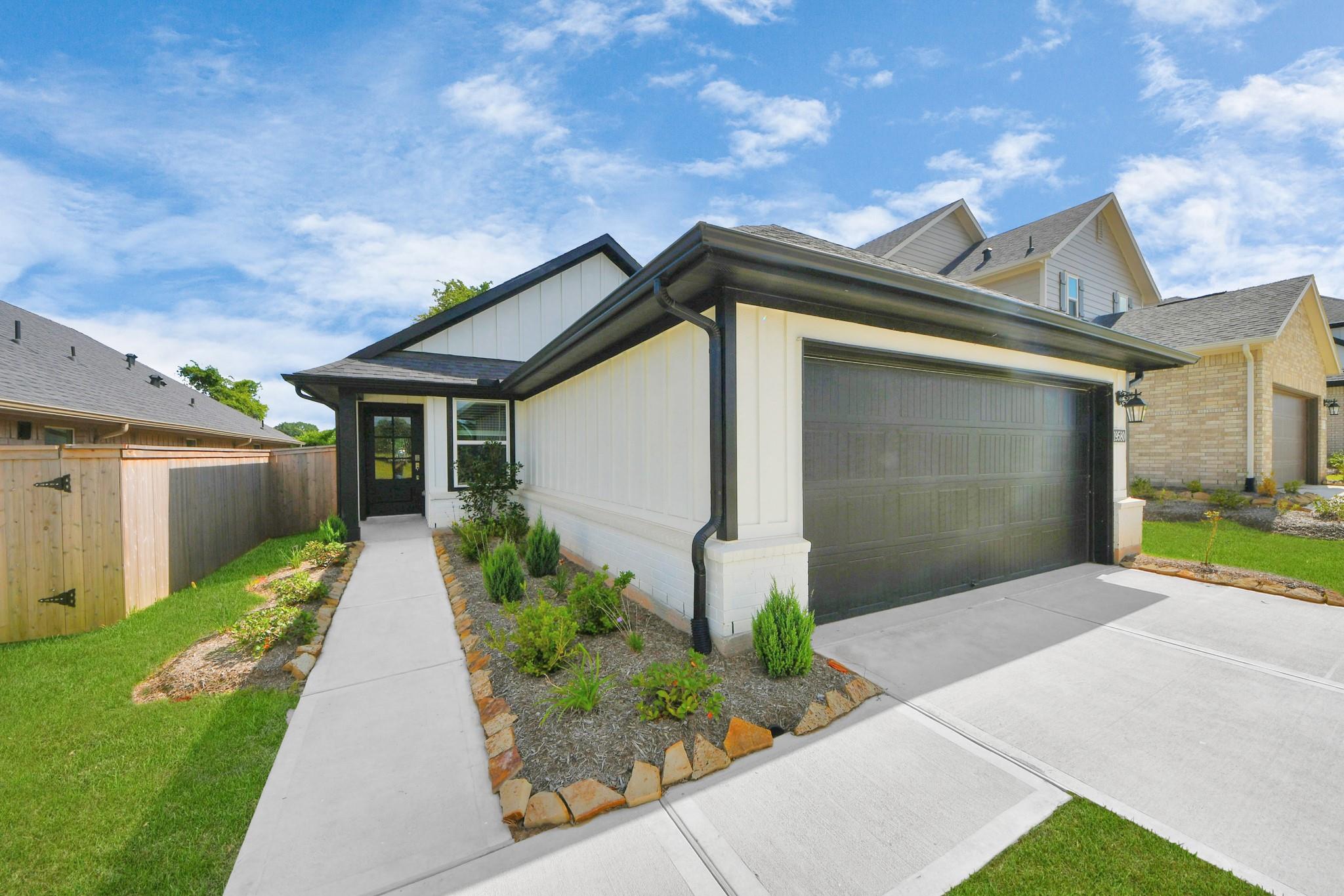 19580 Stripe Hill Bend