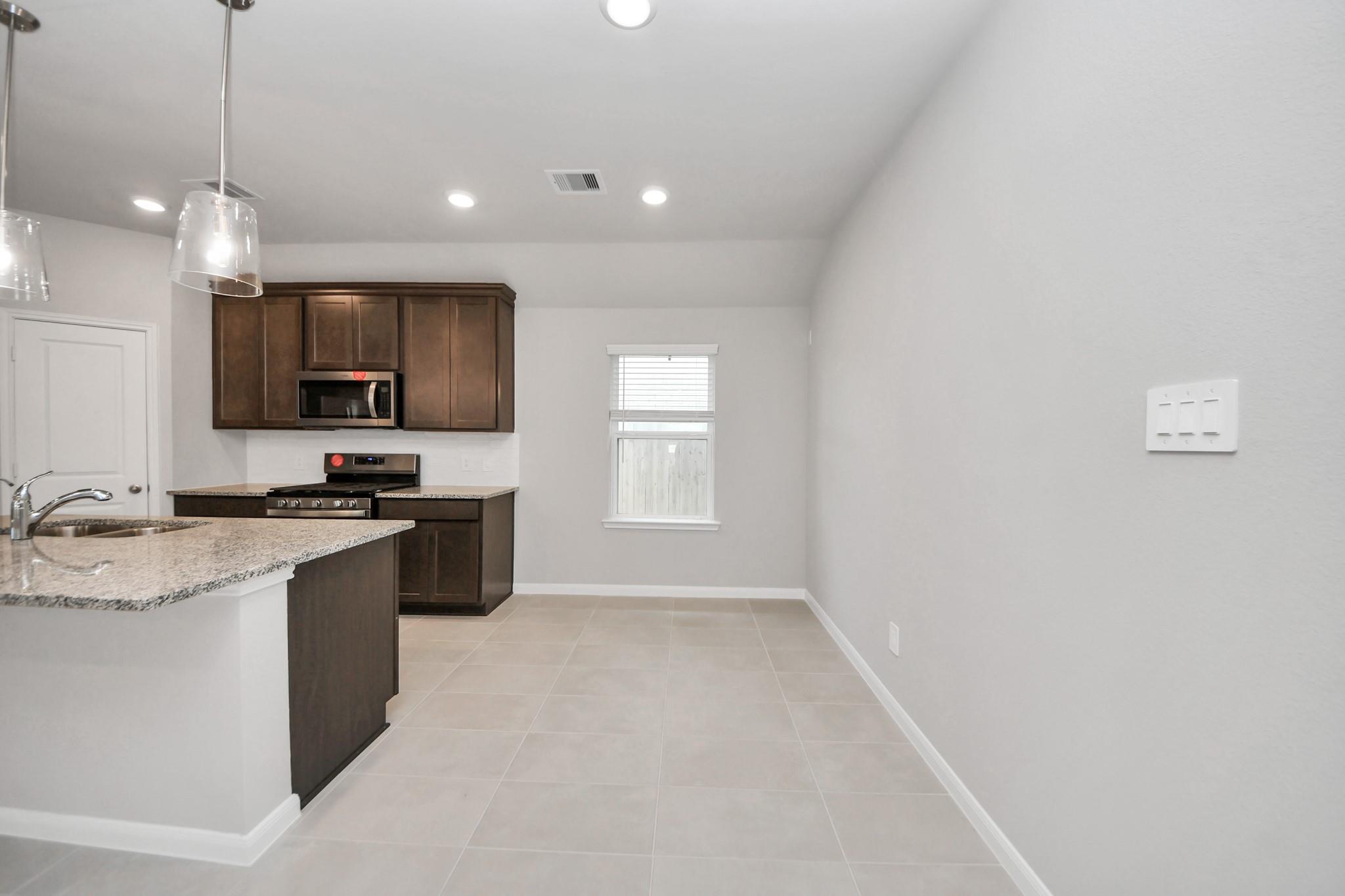 19580 Stripe Hill Bend