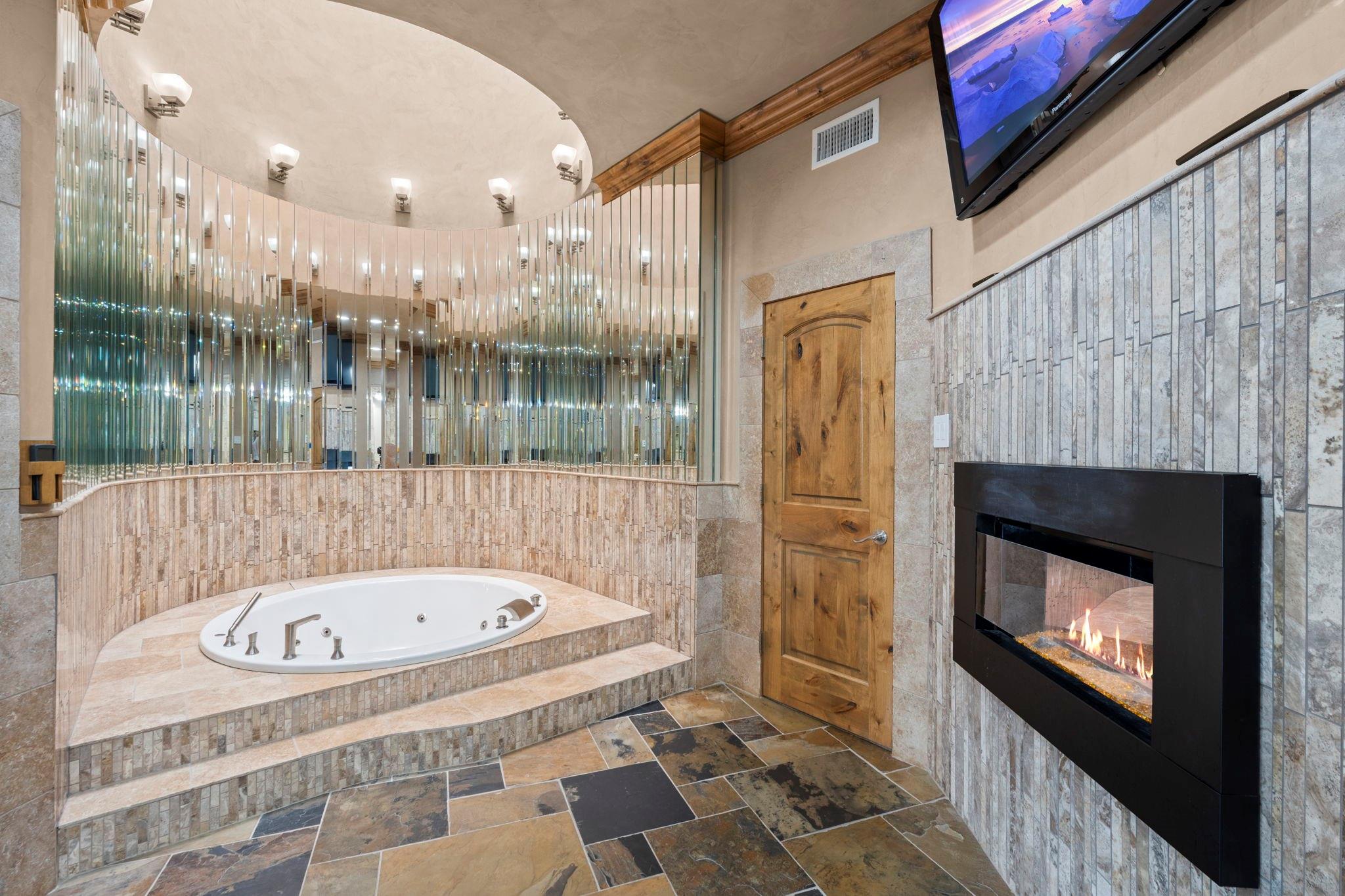 40 La Jolla Circle