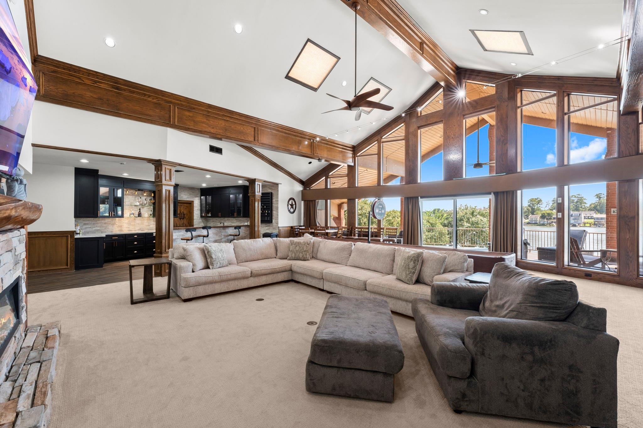40 La Jolla Circle