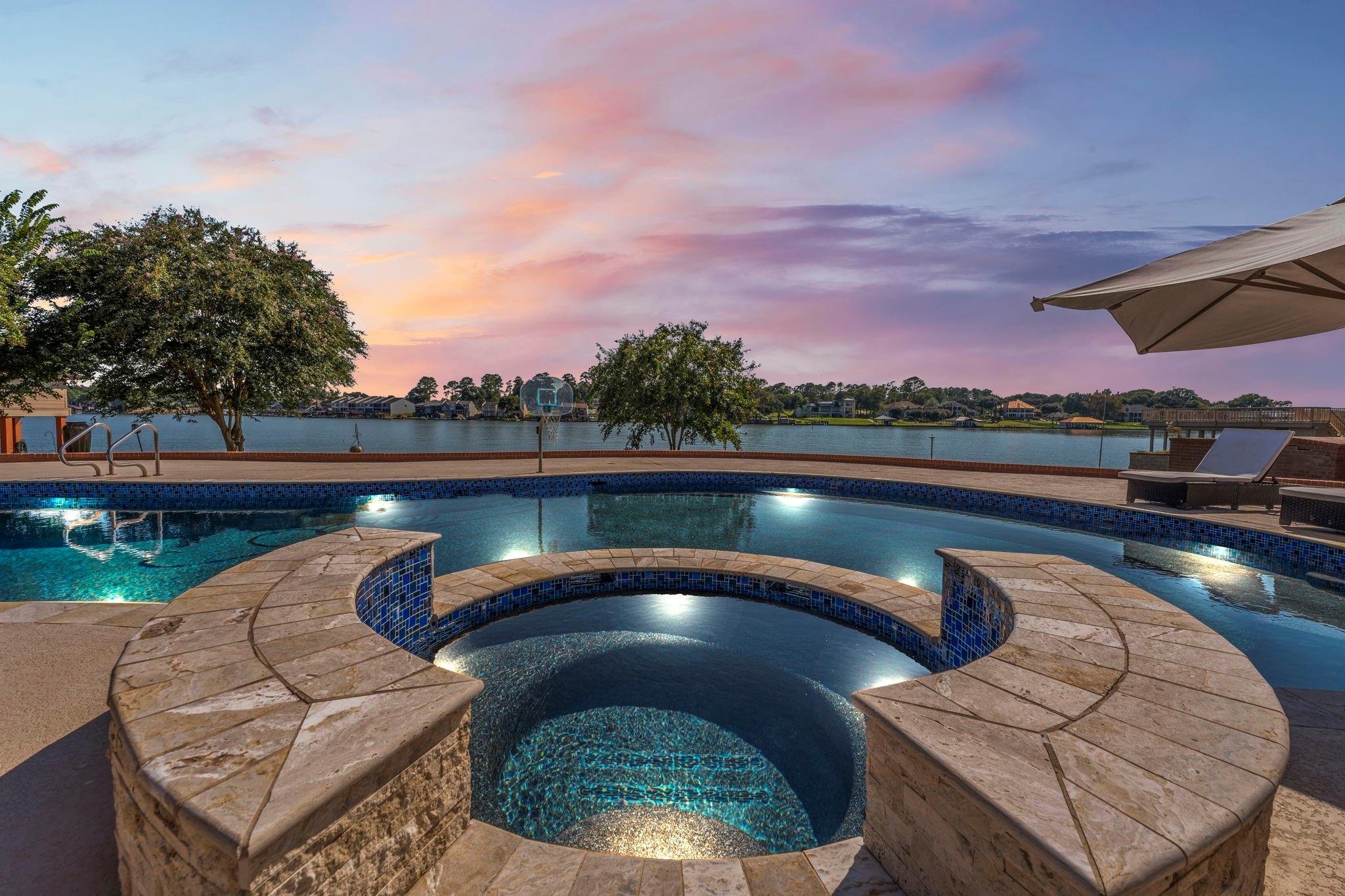 40 La Jolla Circle