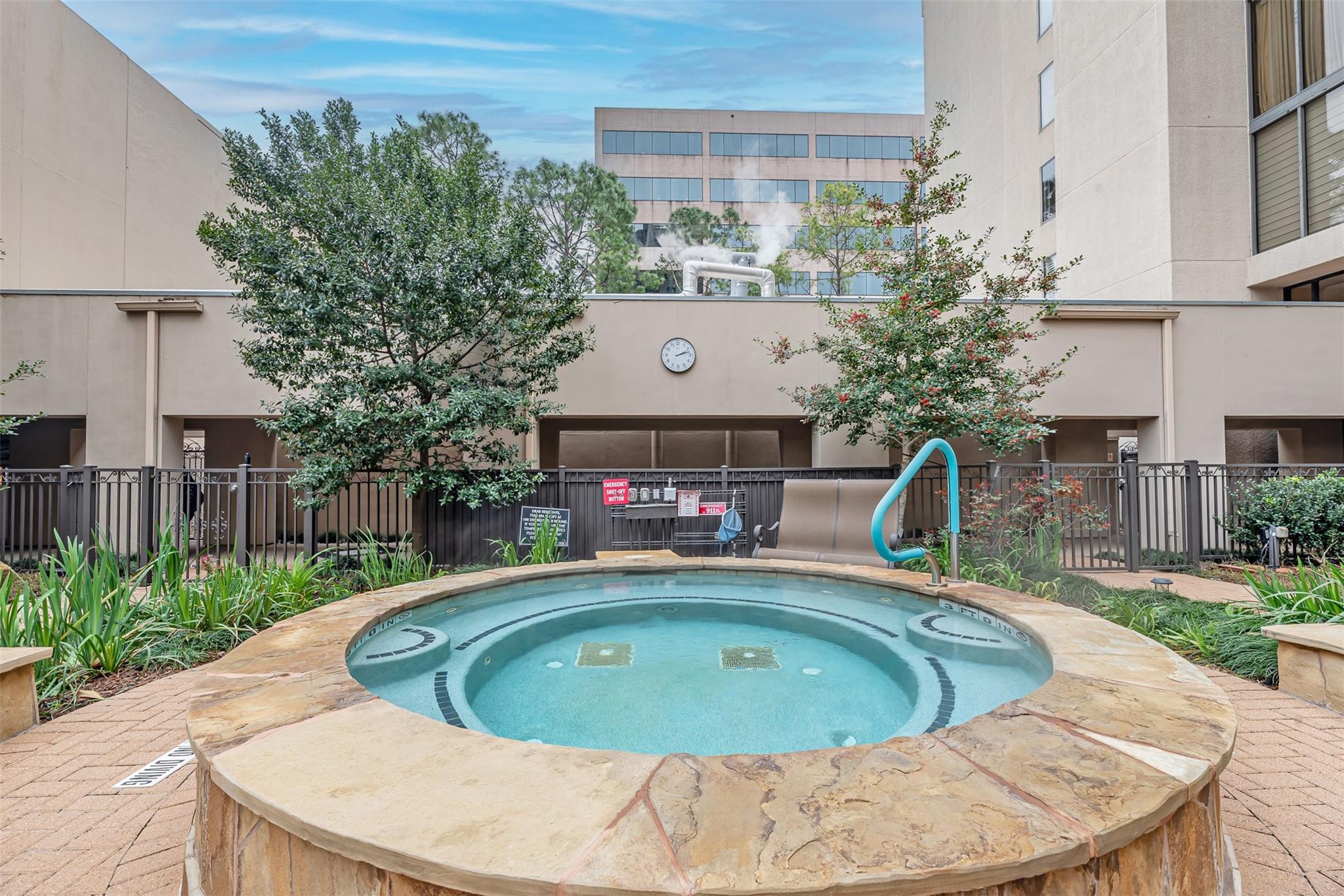 661 Bering Drive # 404