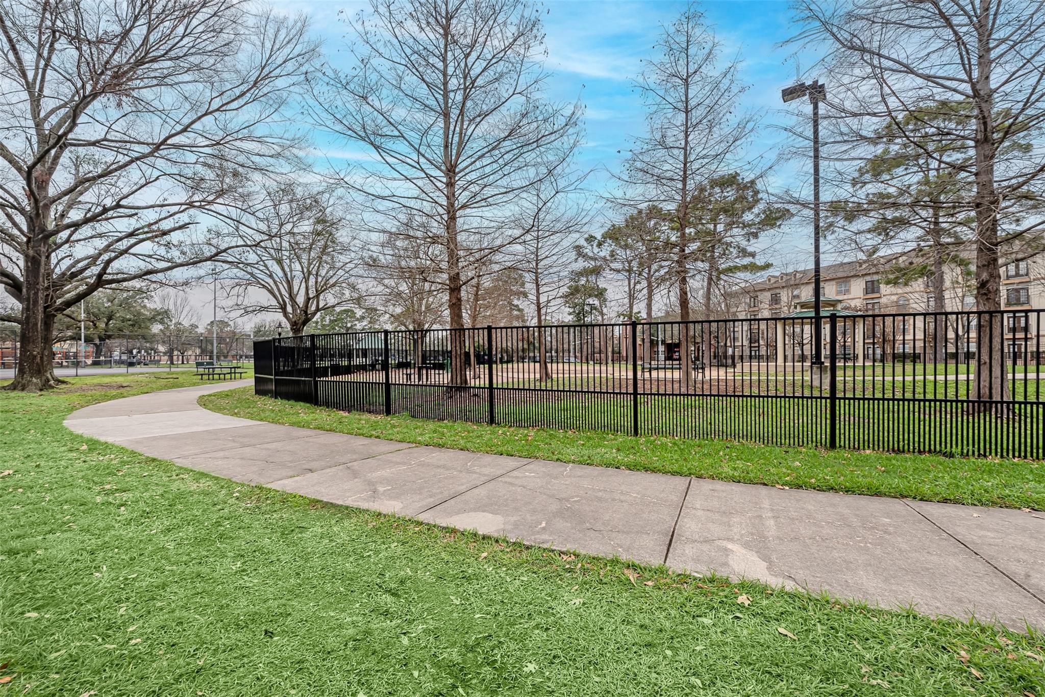 661 Bering Drive # 404