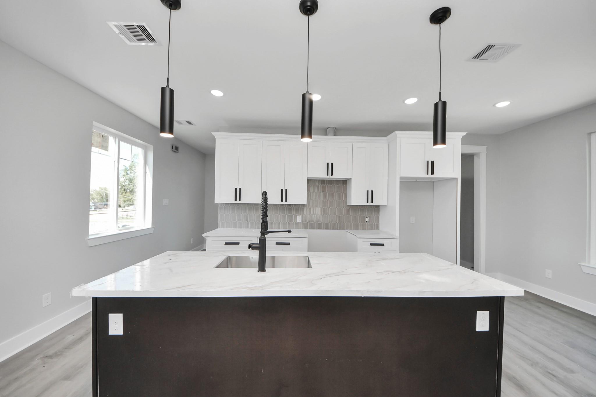 216 San Jacinto Street