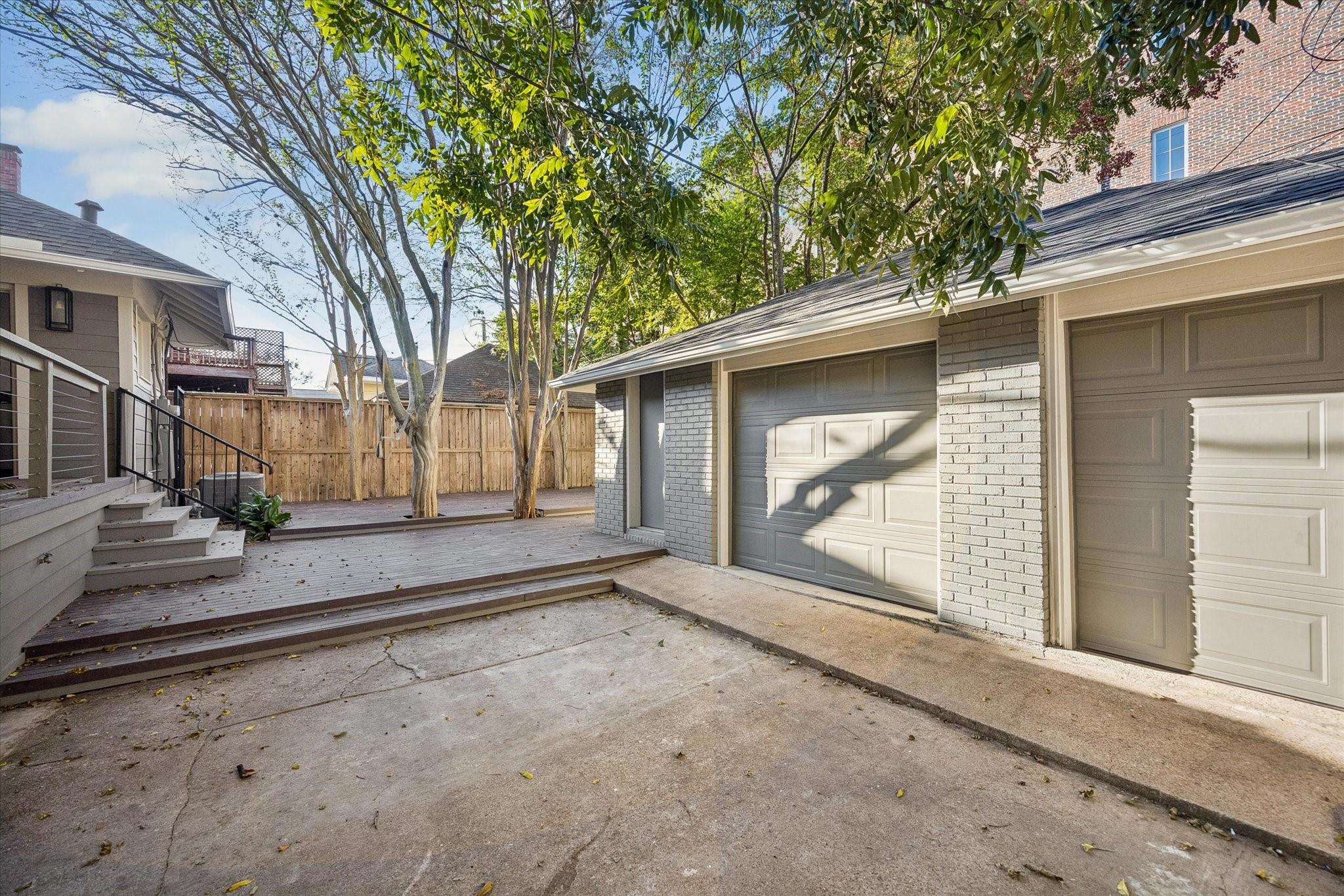 524 Hawthorne Street