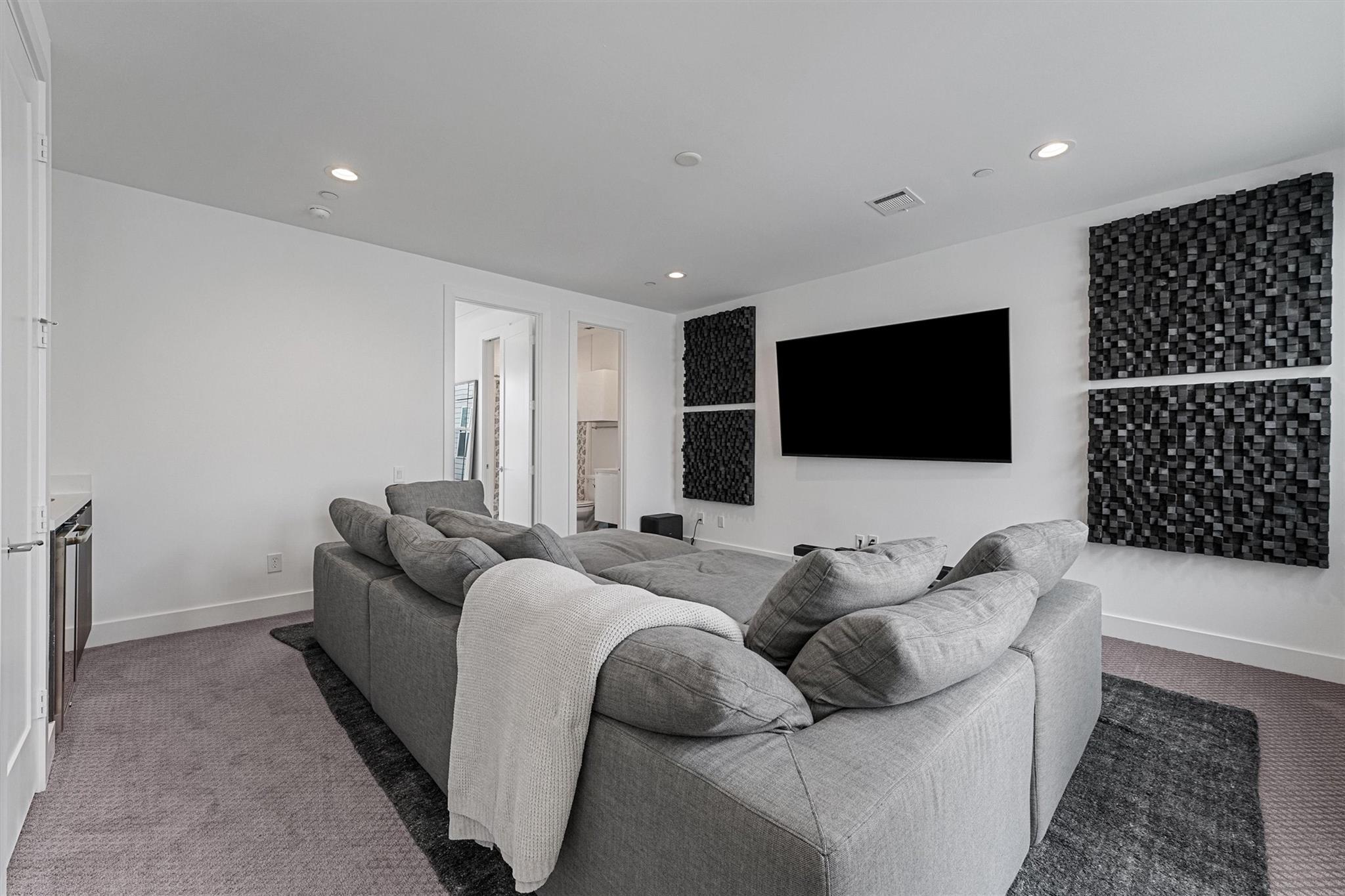 5854 E Post Oak Lane