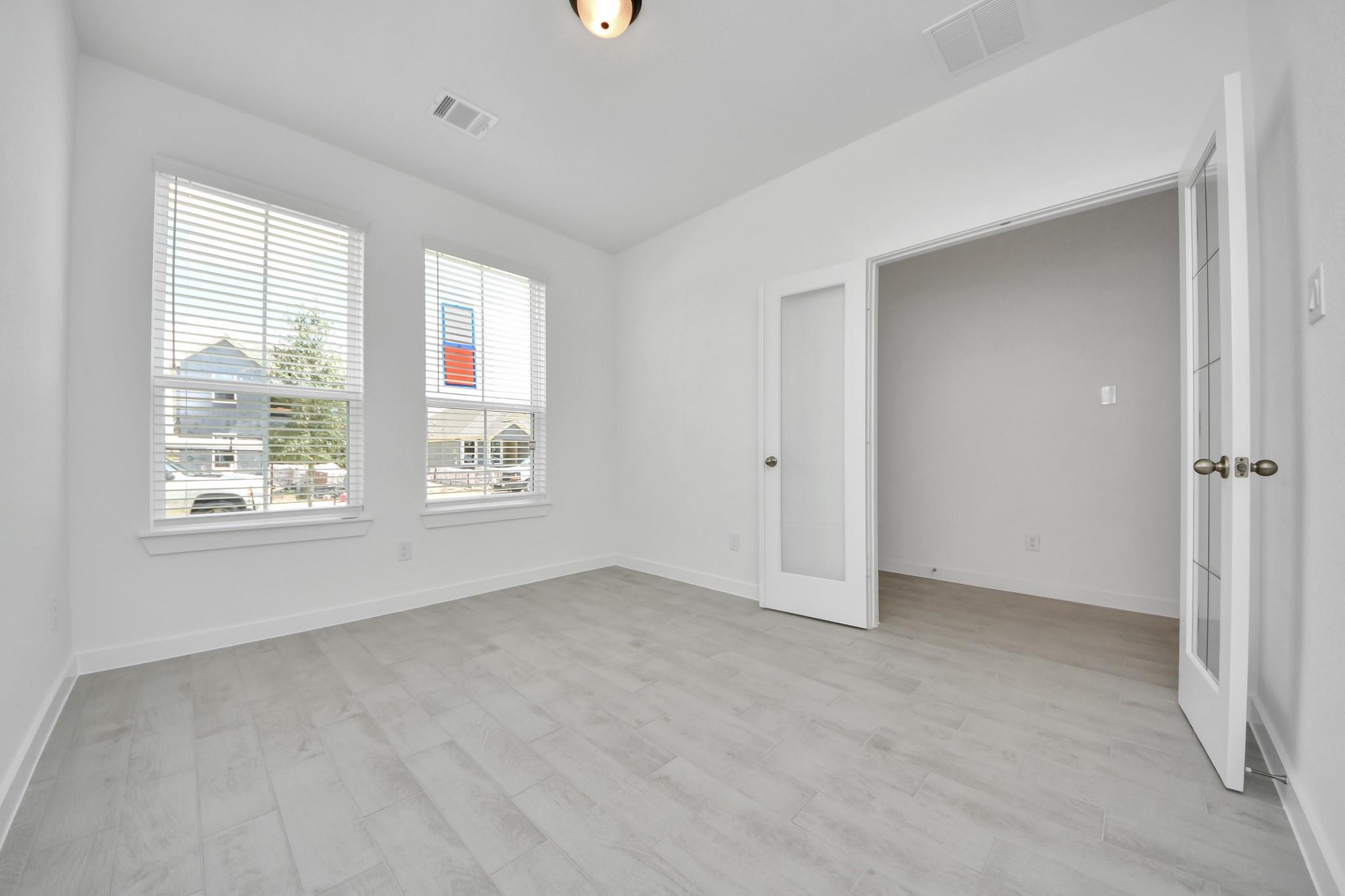 3077 Spoolwood Trail