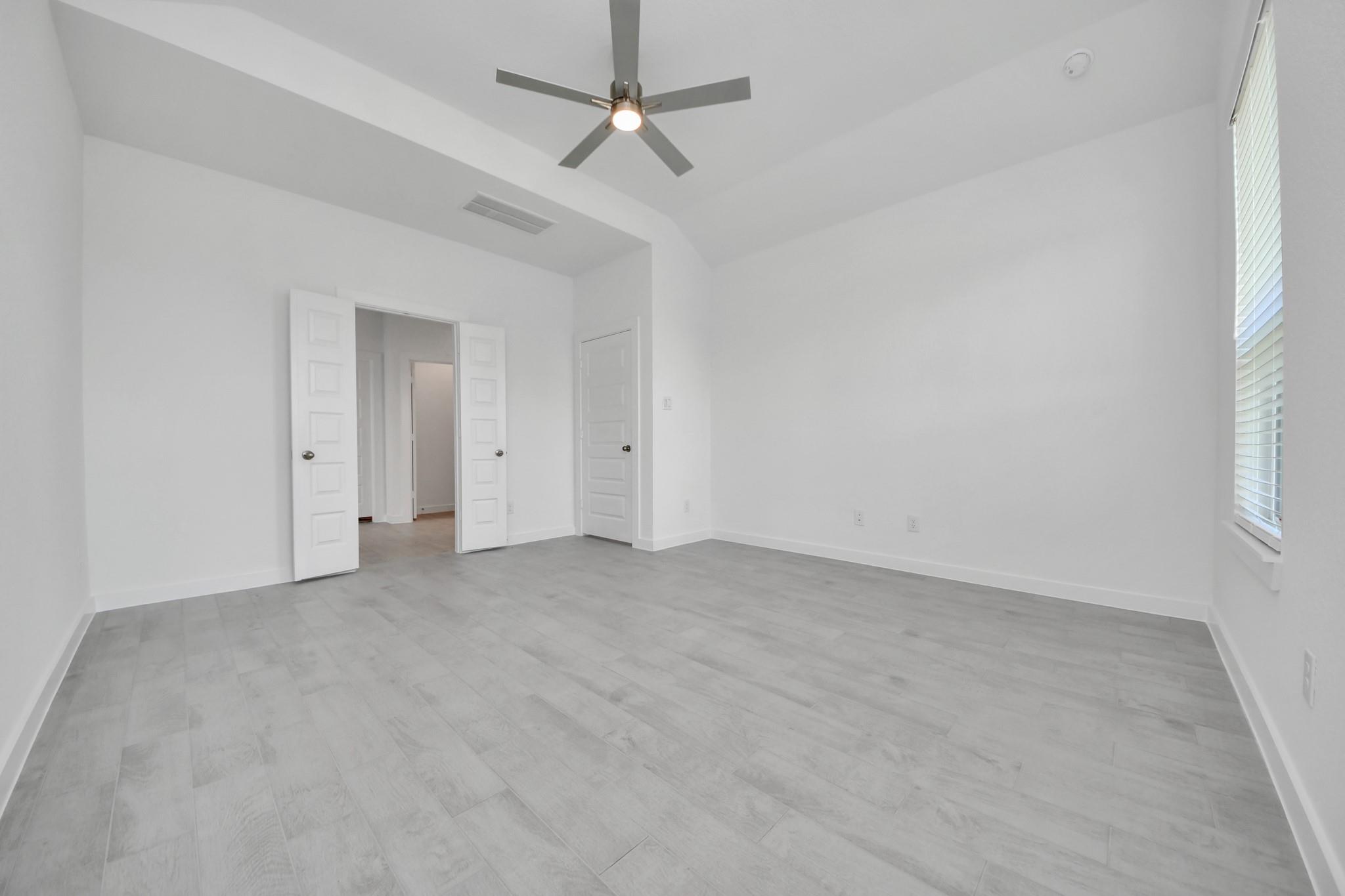 3077 Spoolwood Trail