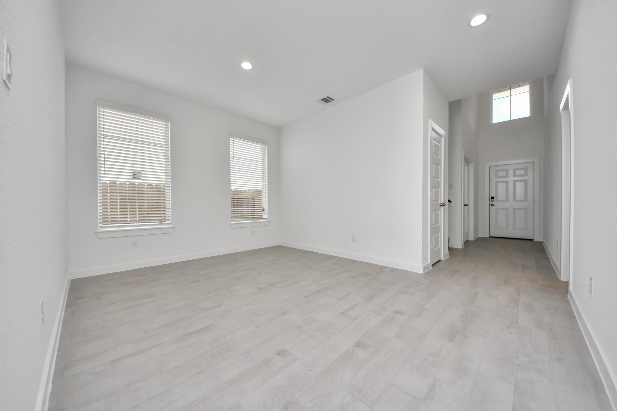 3077 Spoolwood Trail