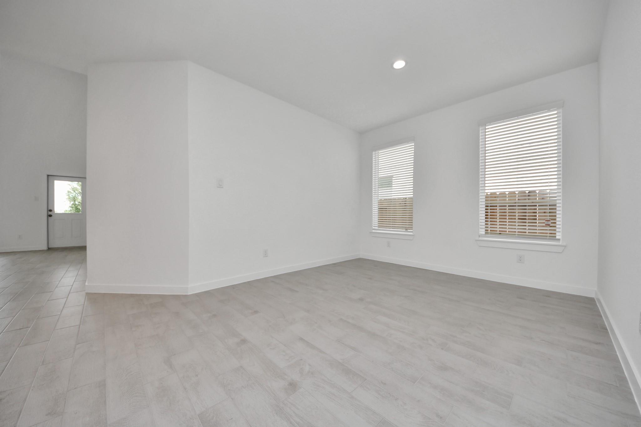 3077 Spoolwood Trail
