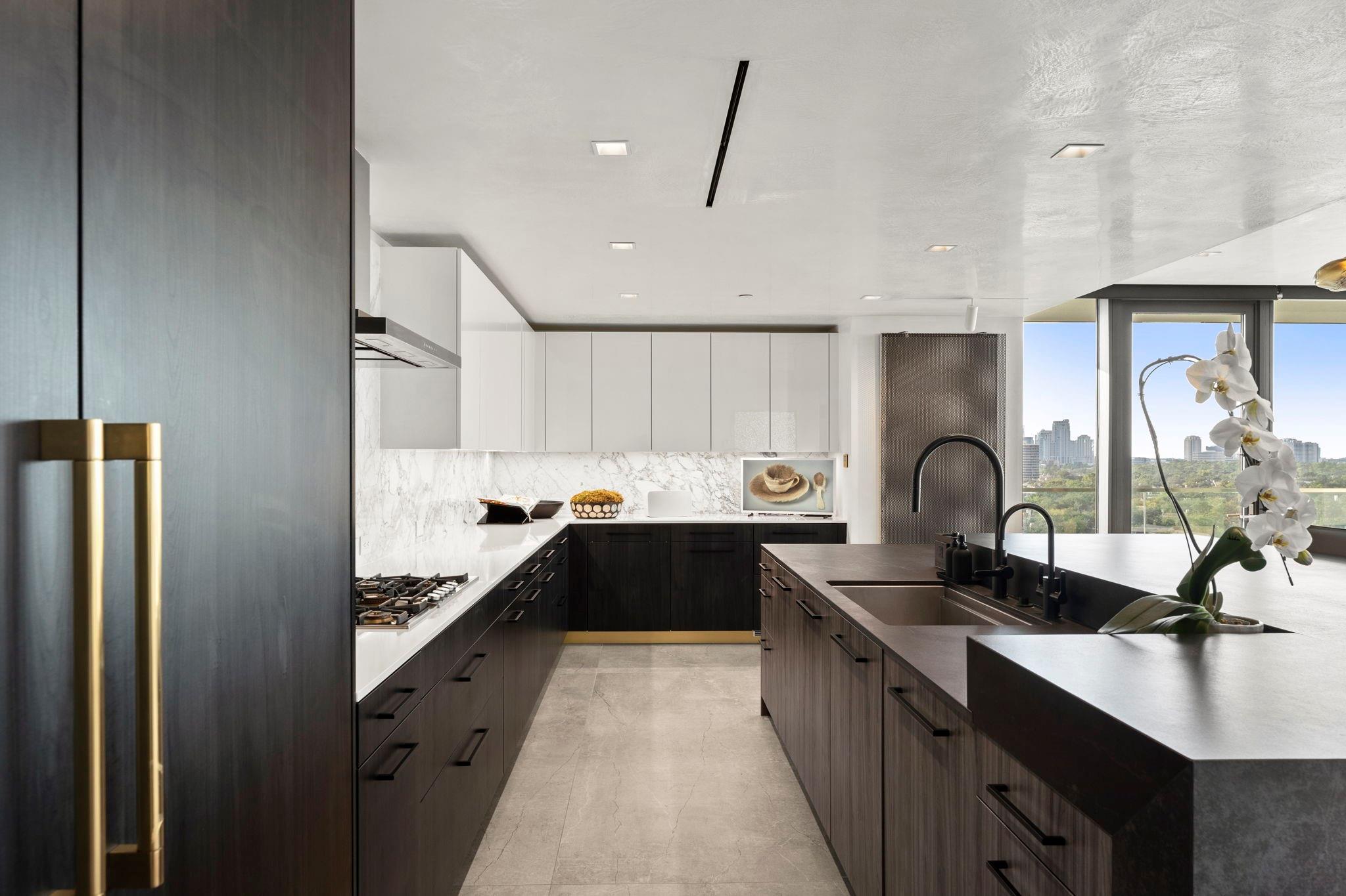 3433 Westheimer Road # 1005