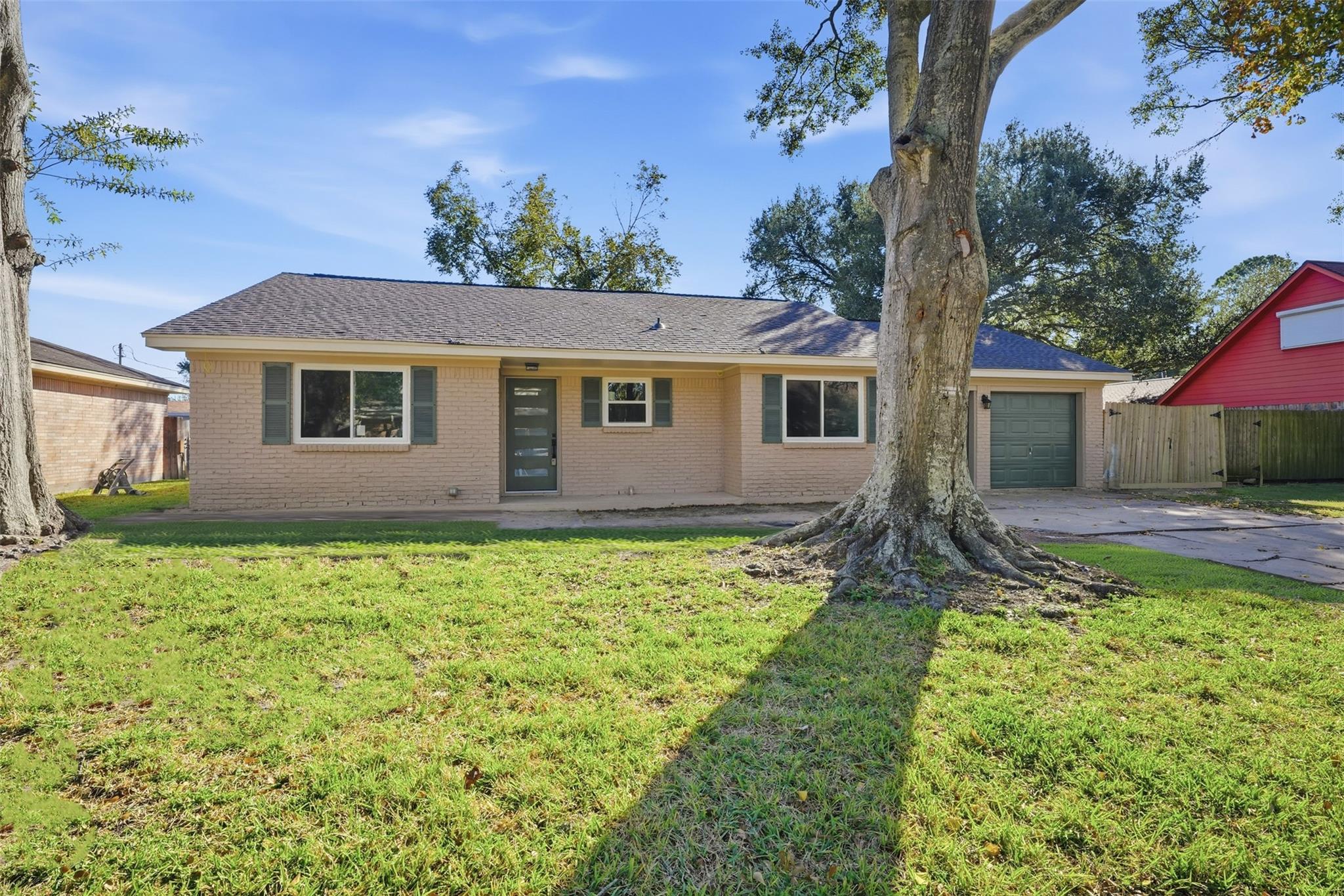 5002 Cedar Creek Drive