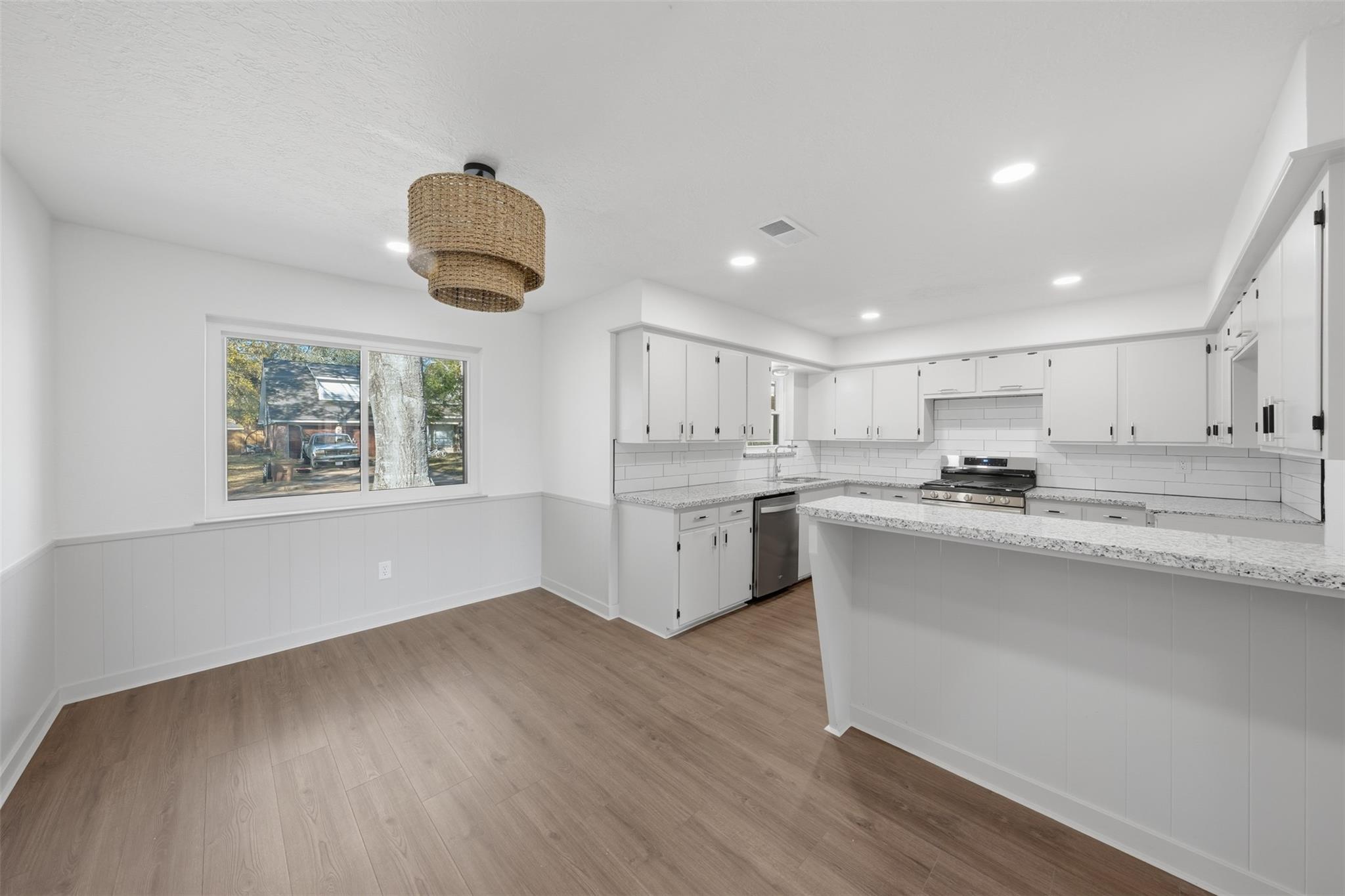 5002 Cedar Creek Drive