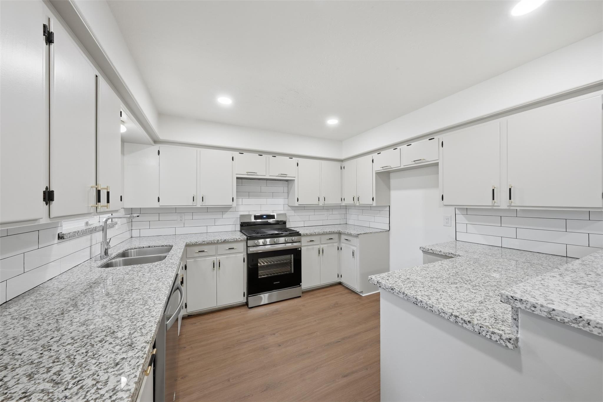 5002 Cedar Creek Drive