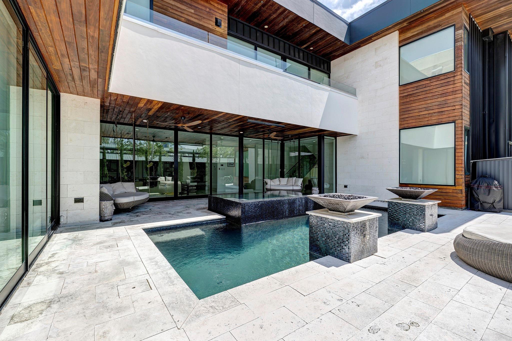 4028 Chatham Lane