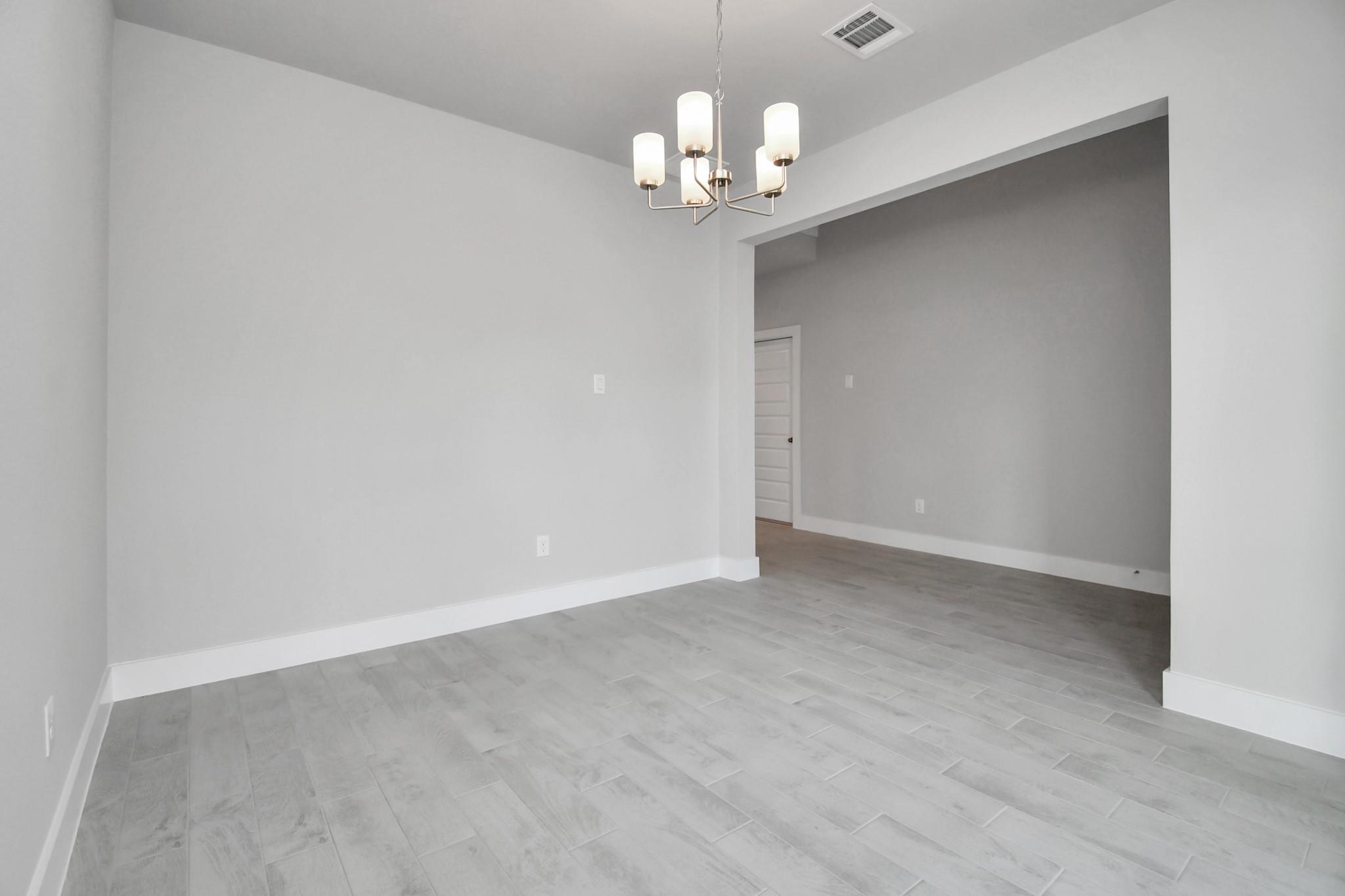 6211 Vista View Lane