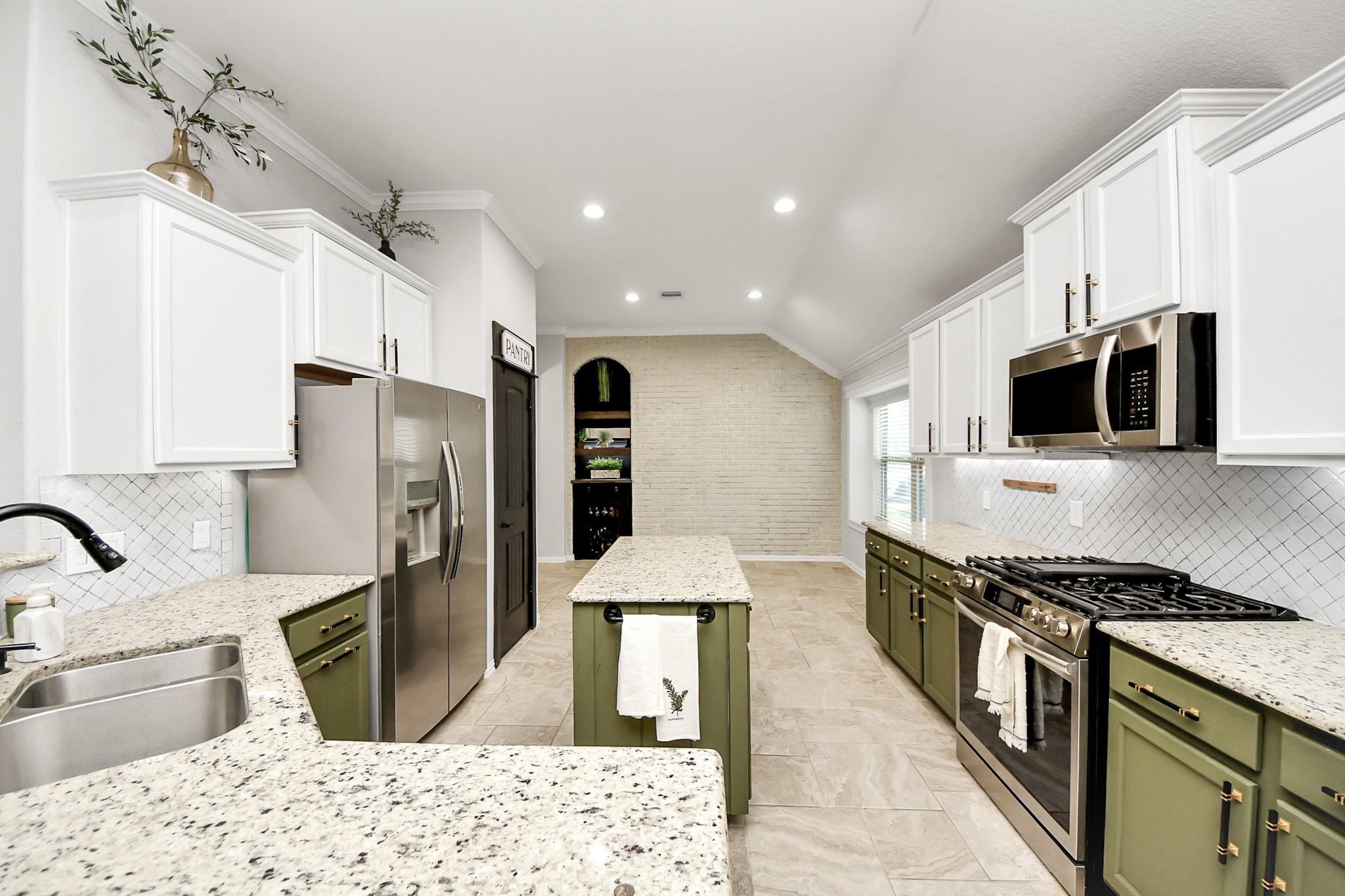 3825 Enchanted Timbers Lane