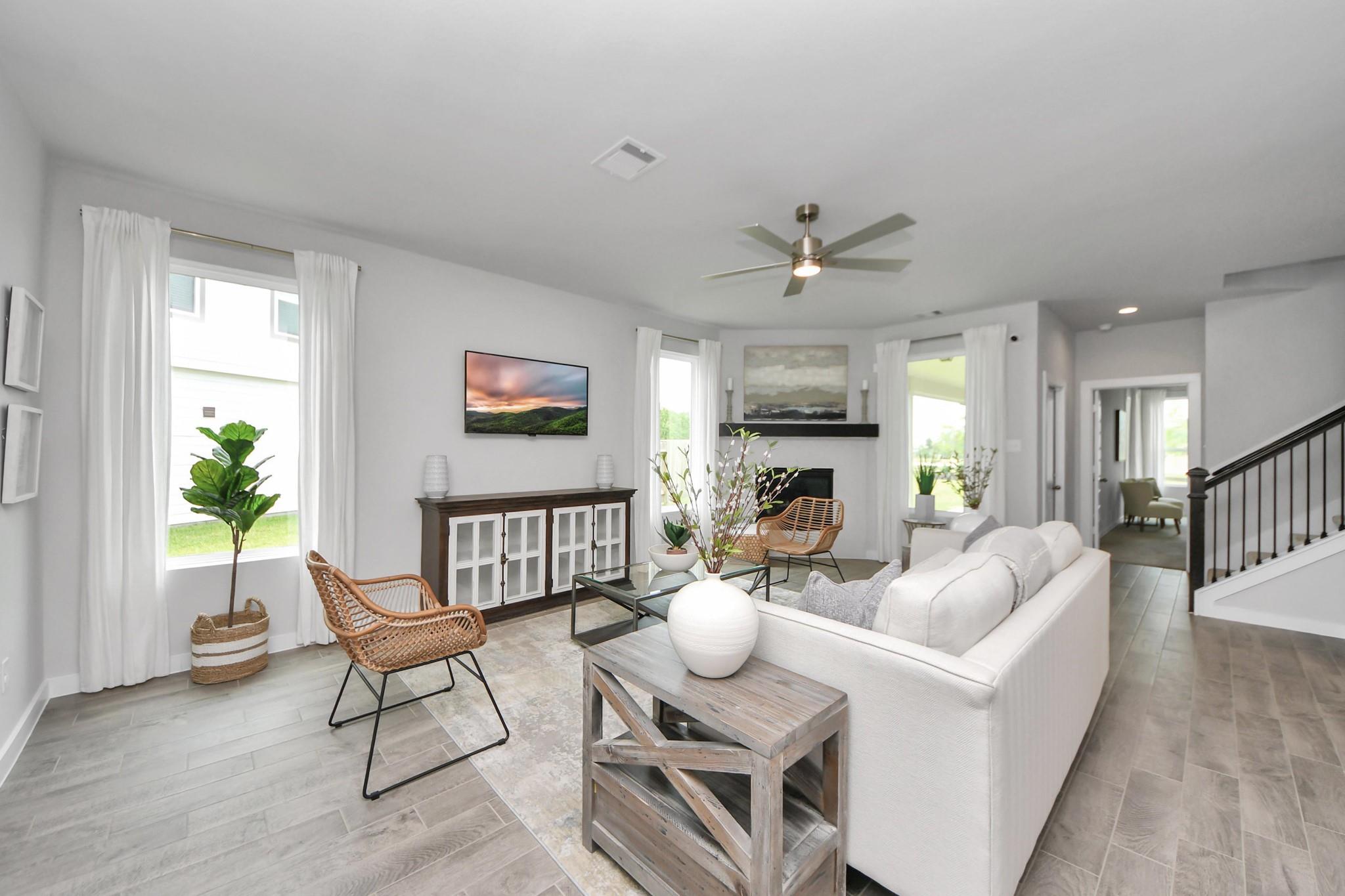 2142 Emerald Diamond Court