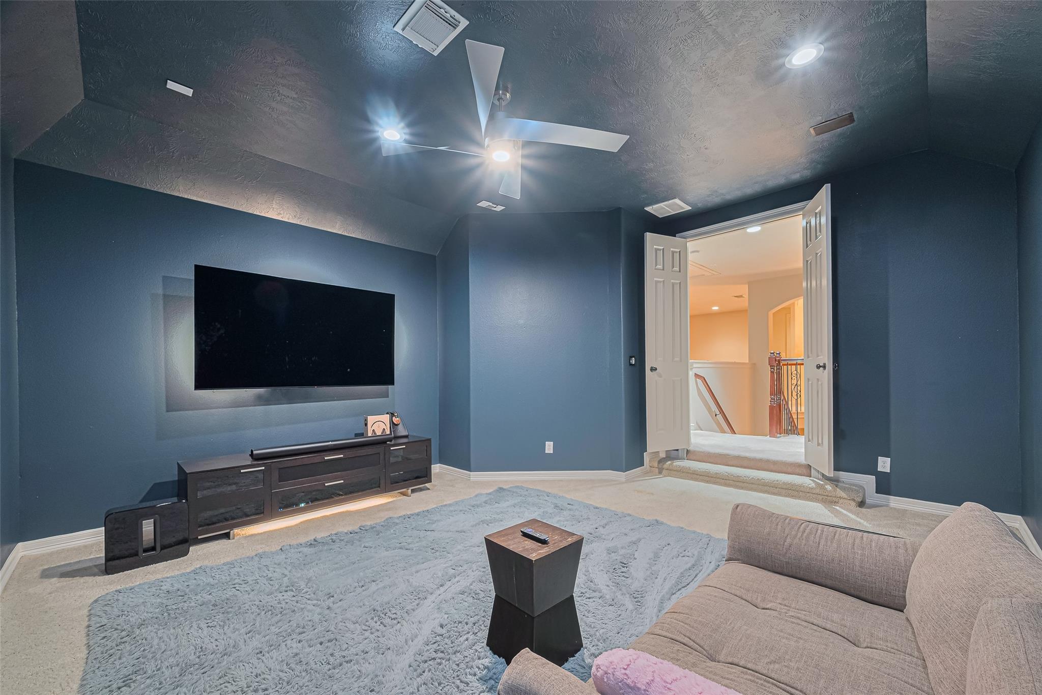 8707 Crossriver Lane