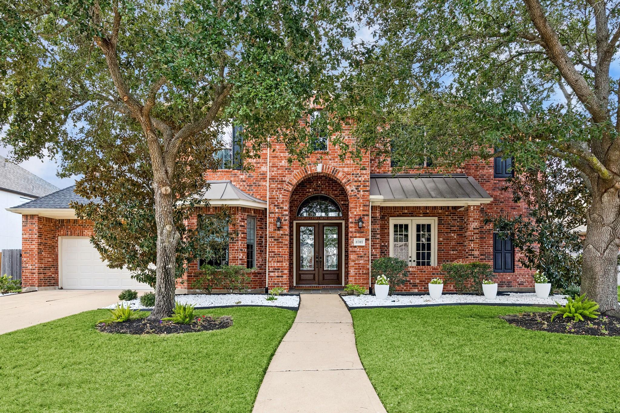 8707 Crossriver Lane