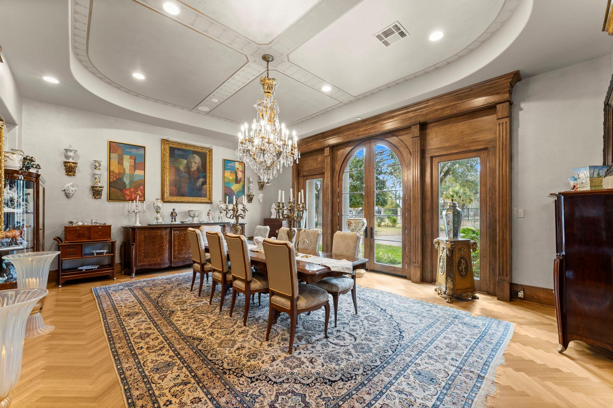 6 W Rivercrest Drive