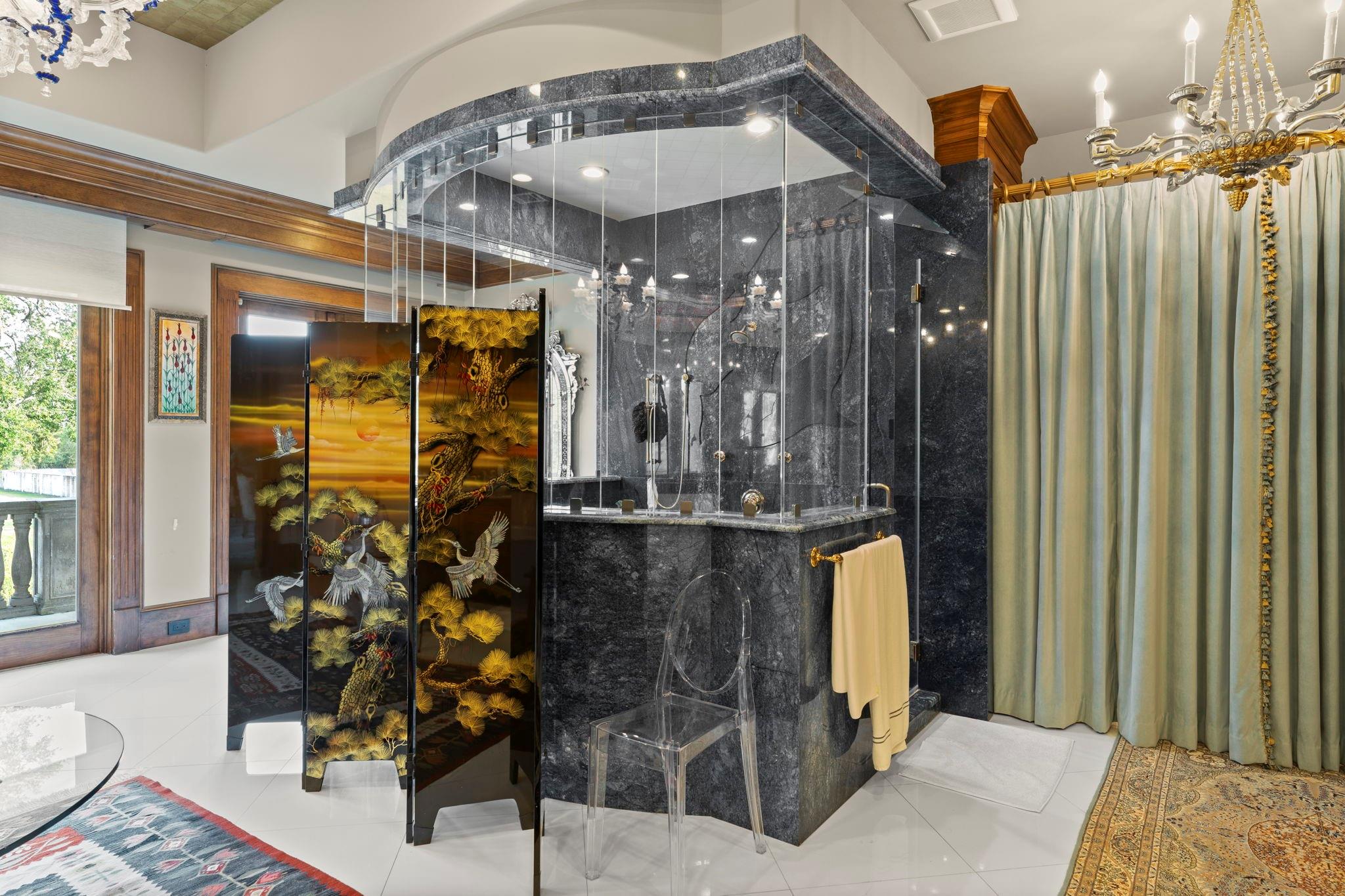 6 W Rivercrest Drive