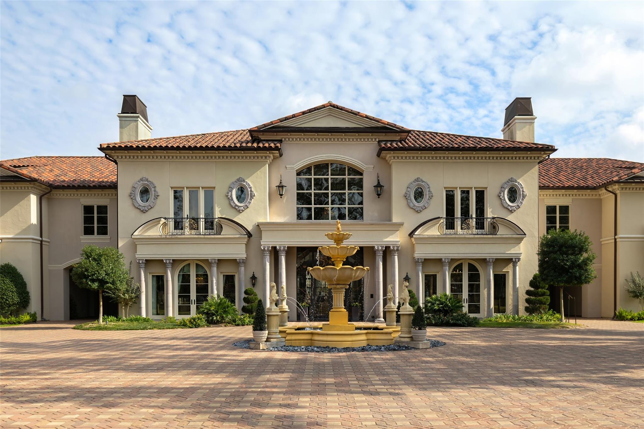 6 W Rivercrest Drive