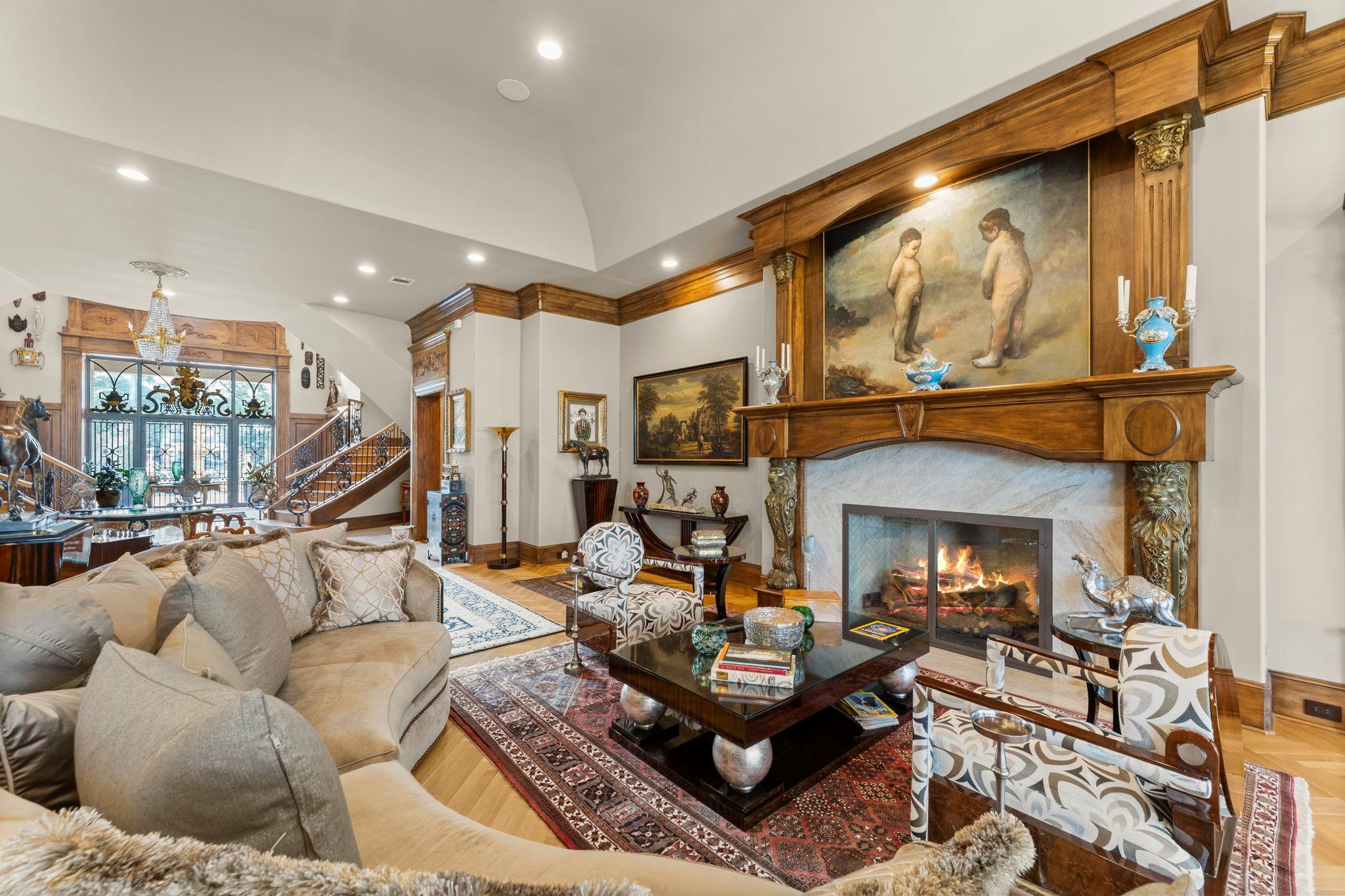 6 W Rivercrest Drive