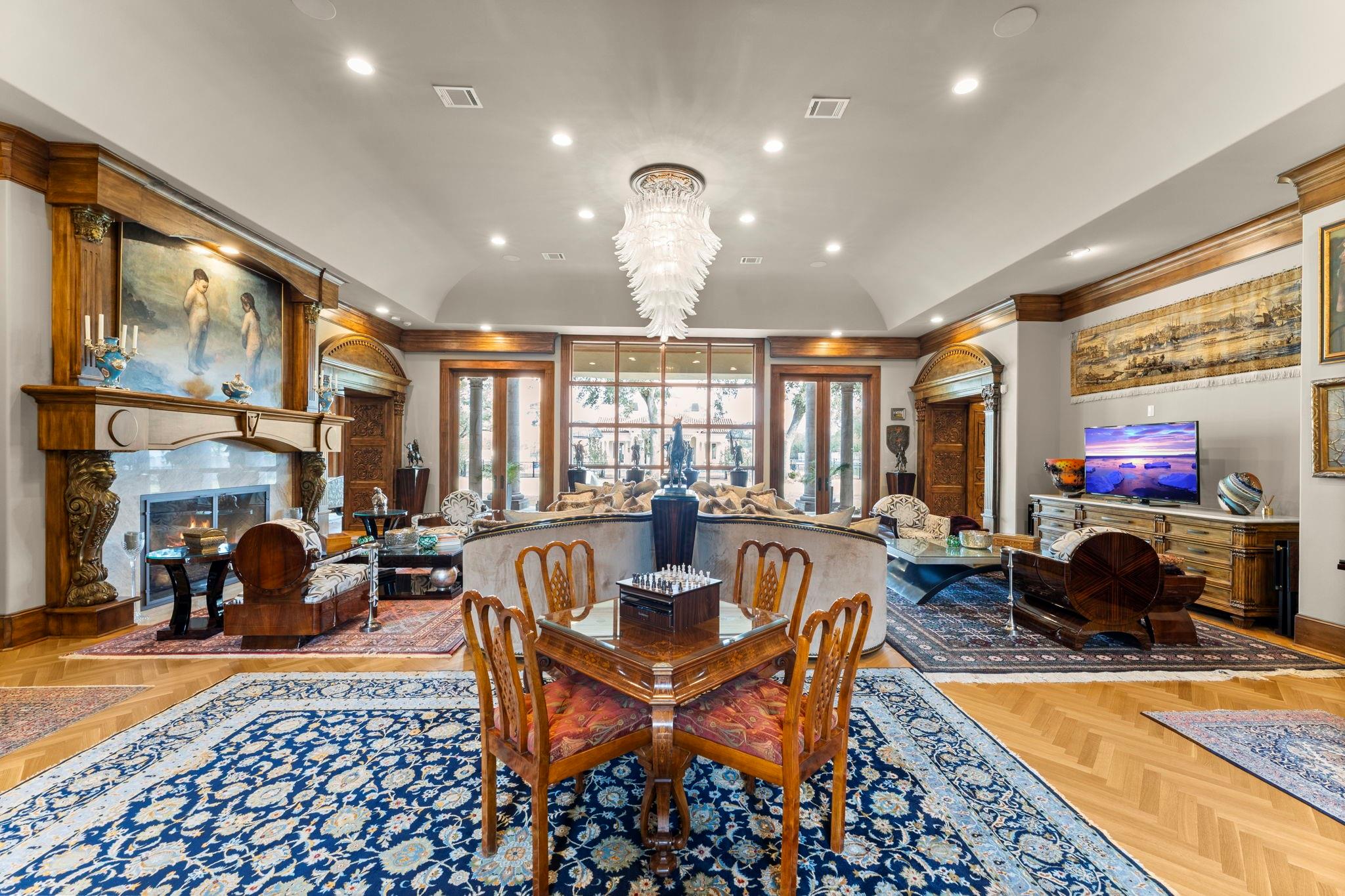 6 W Rivercrest Drive